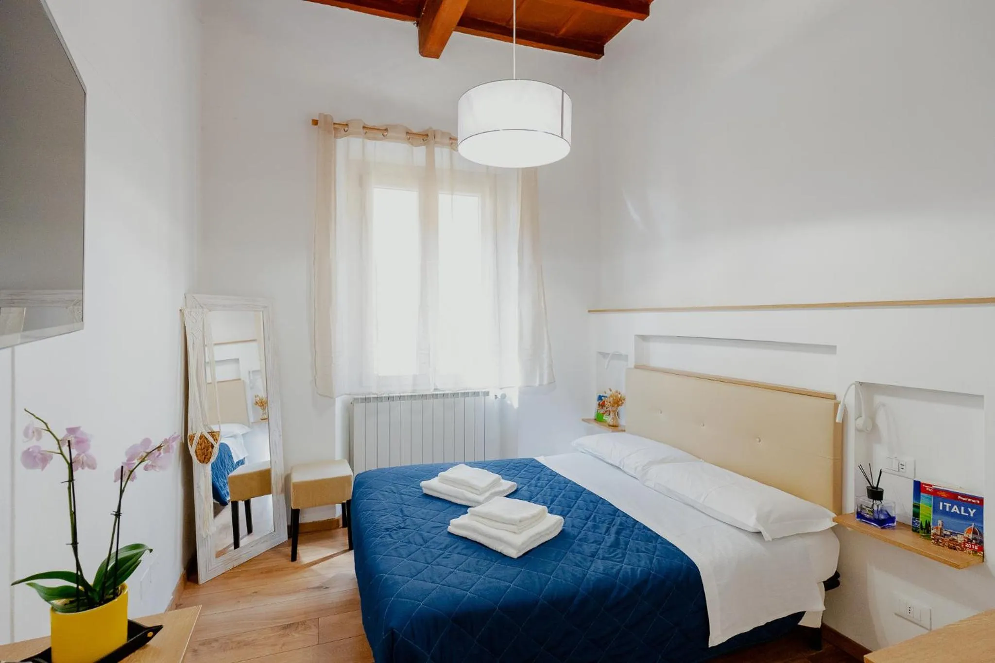 Bed in Florence Rooms