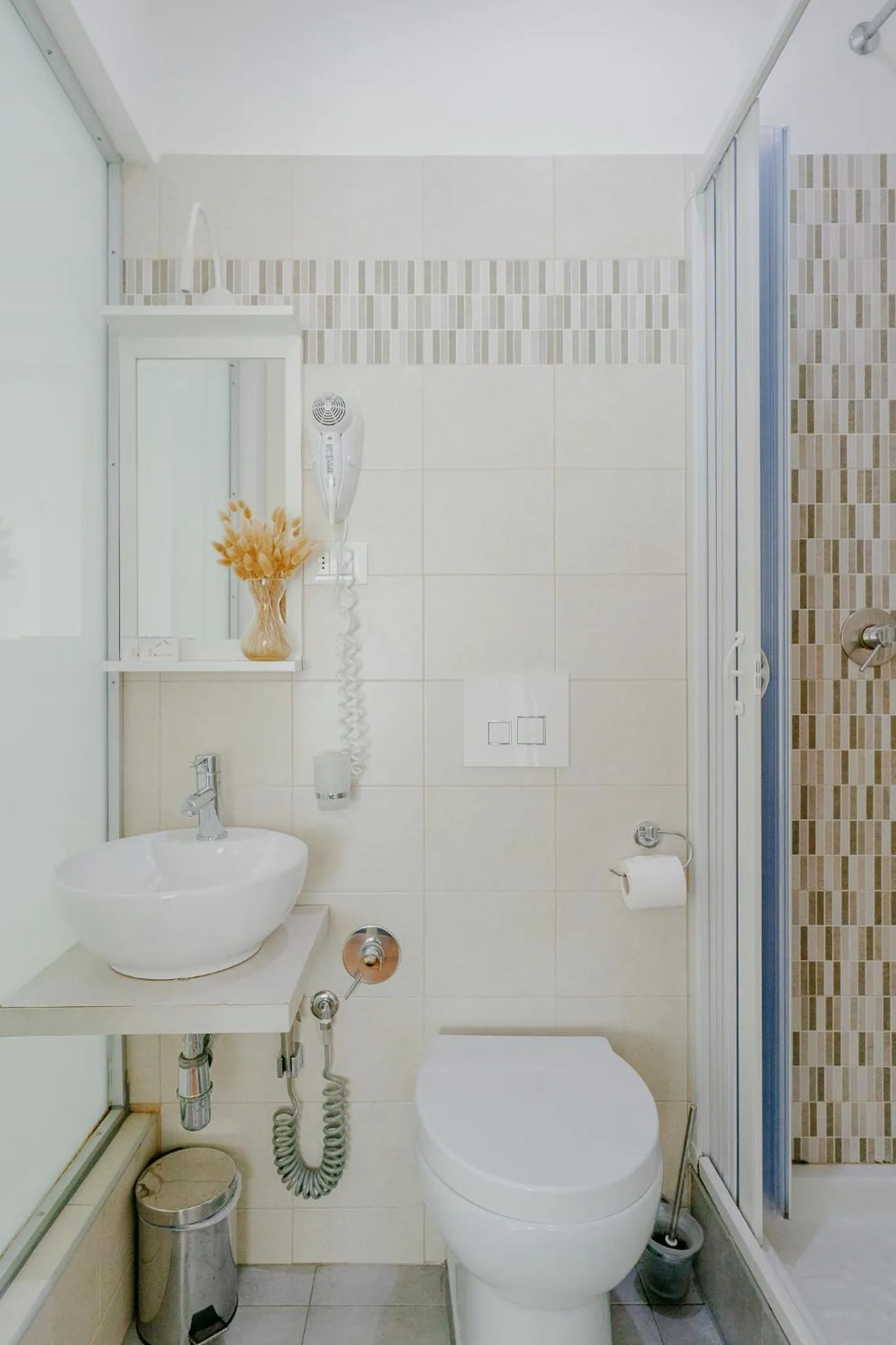 Bathroom in Florence Rooms