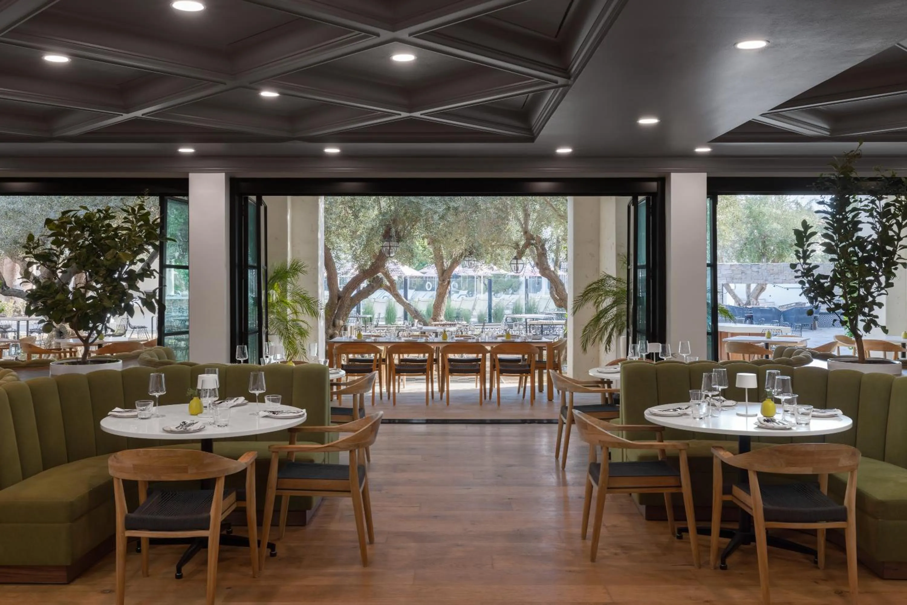 Restaurant/places to eat in Tommy Bahama Miramonte Resort & Spa