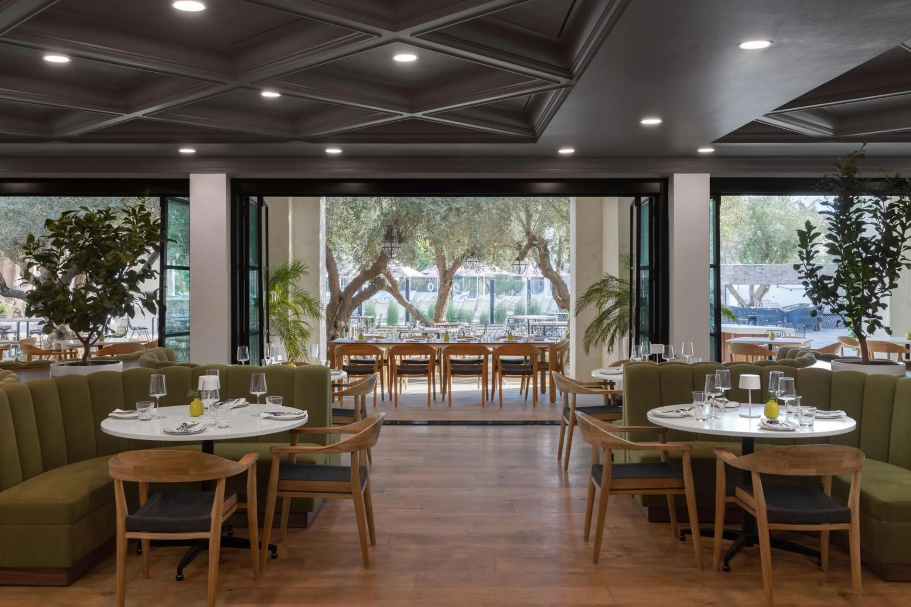 Restaurant/places to eat in Tommy Bahama Miramonte Resort & Spa