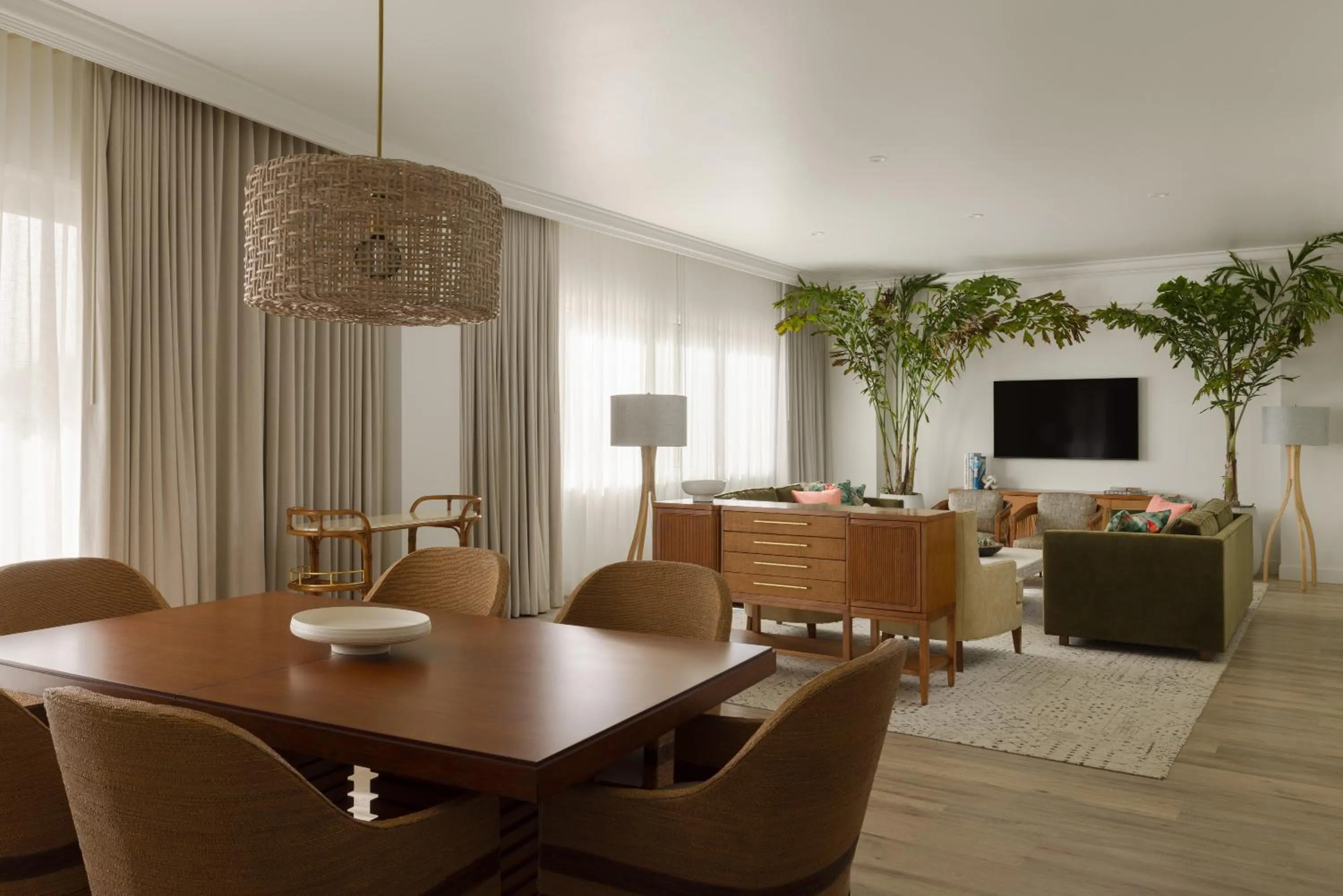 Living room in Tommy Bahama Miramonte Resort & Spa