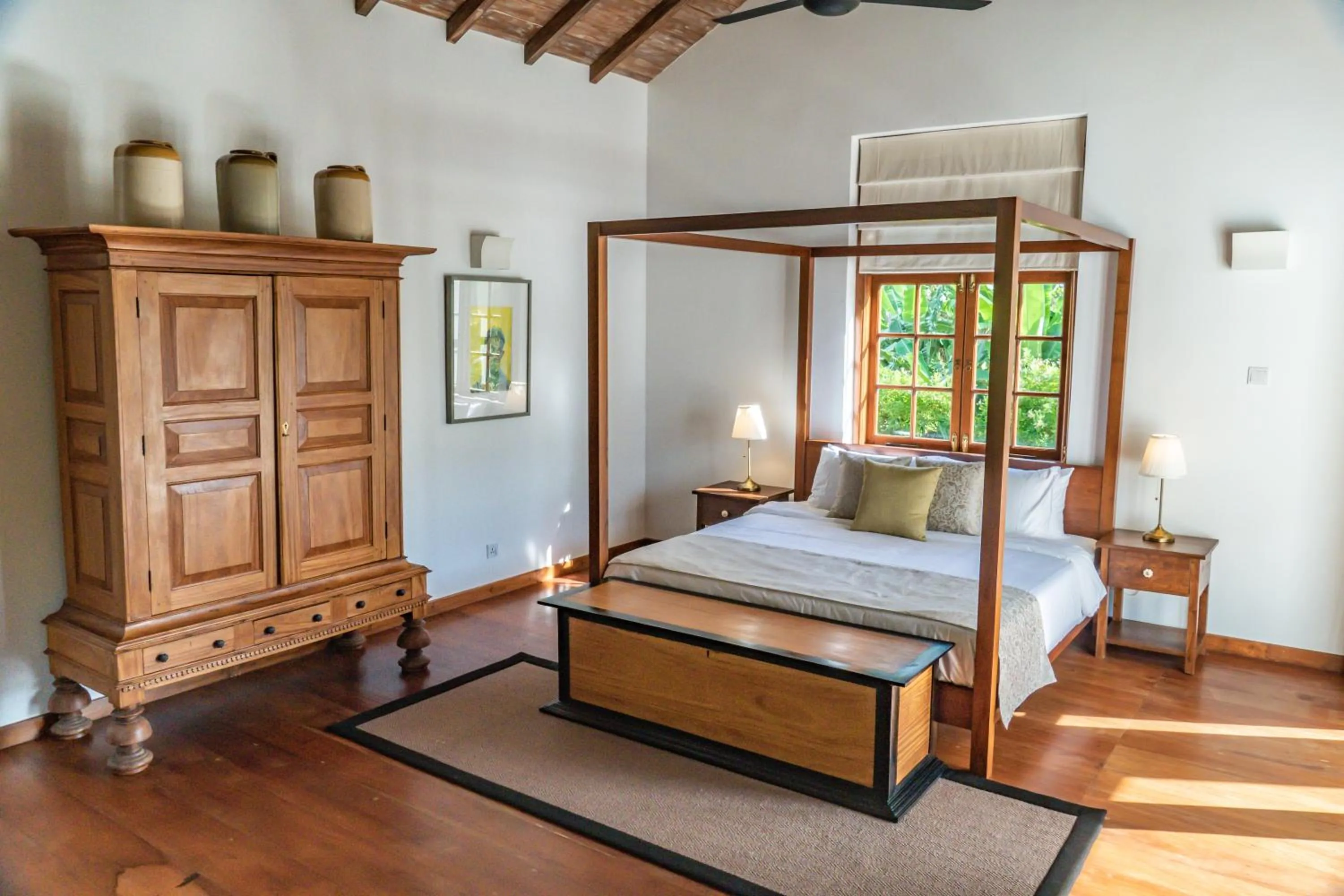 Bedroom, Bed in Kiri Palu