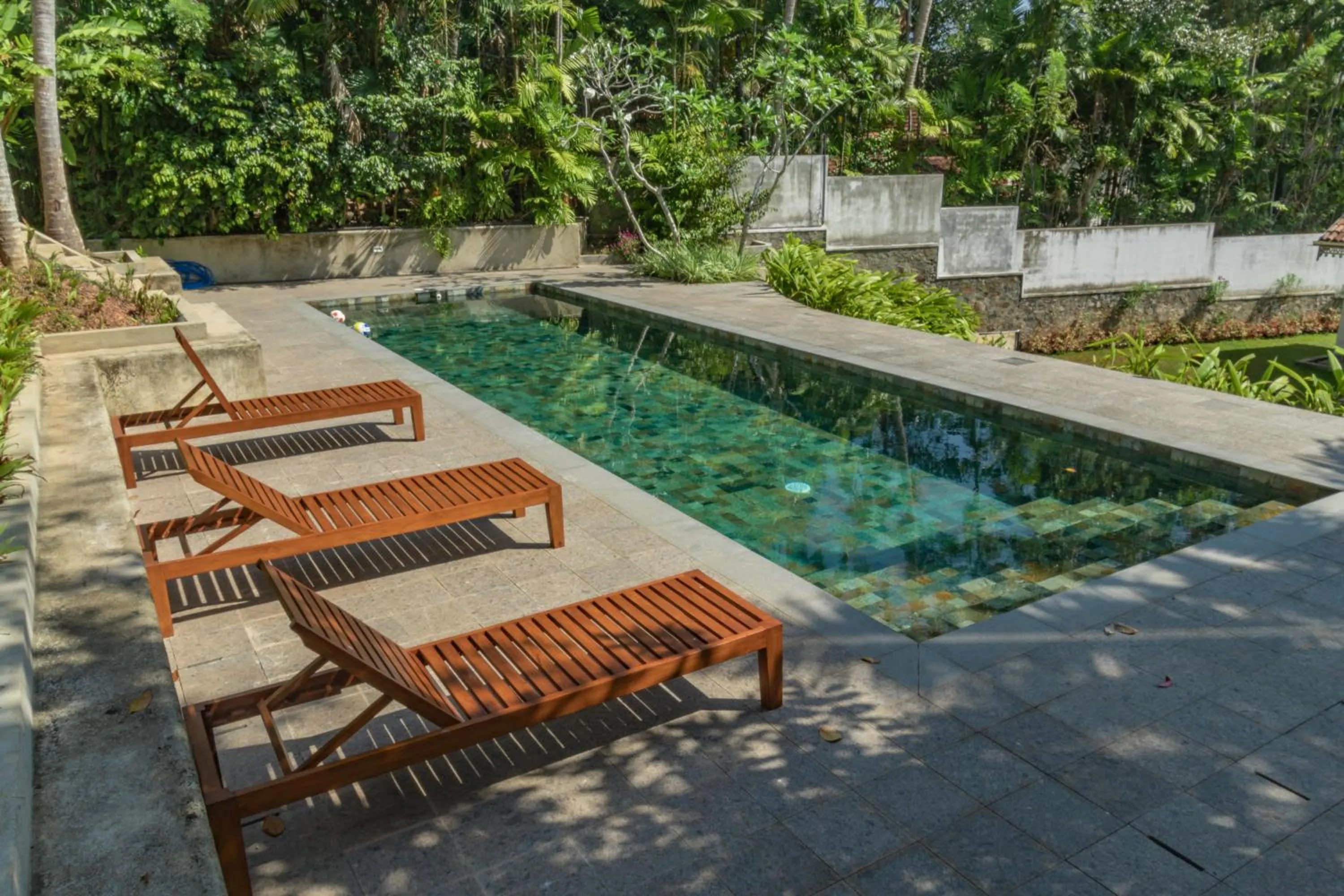 Swimming pool in Kiri Palu