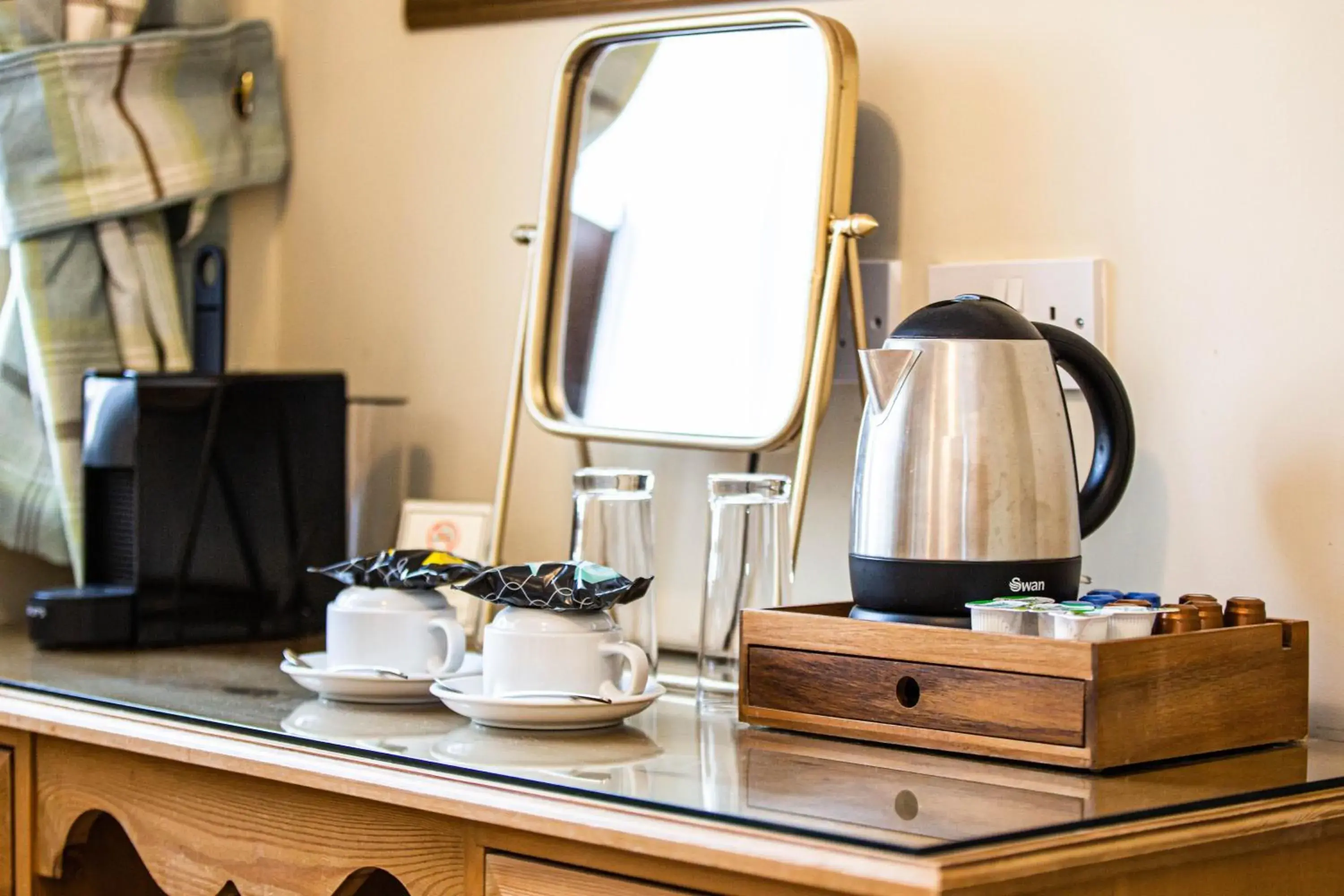 Deluxe Double Room with Shower in Bay Horse Inn Goldsborough Deluxe Double Room with Shower in Bay Horse Inn Goldsborough