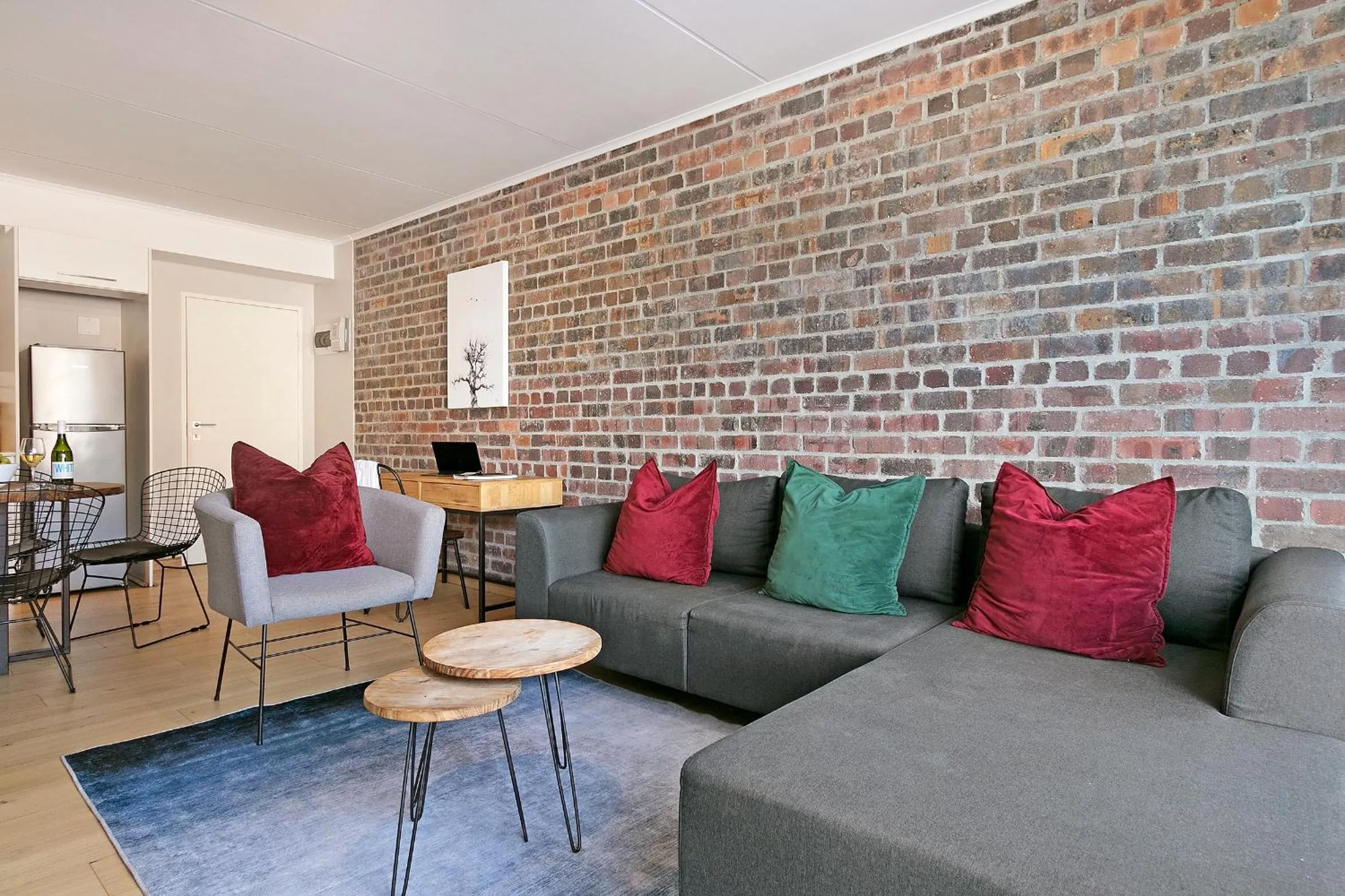 Living room in Urban Artisan Luxury Suites by Totalstay