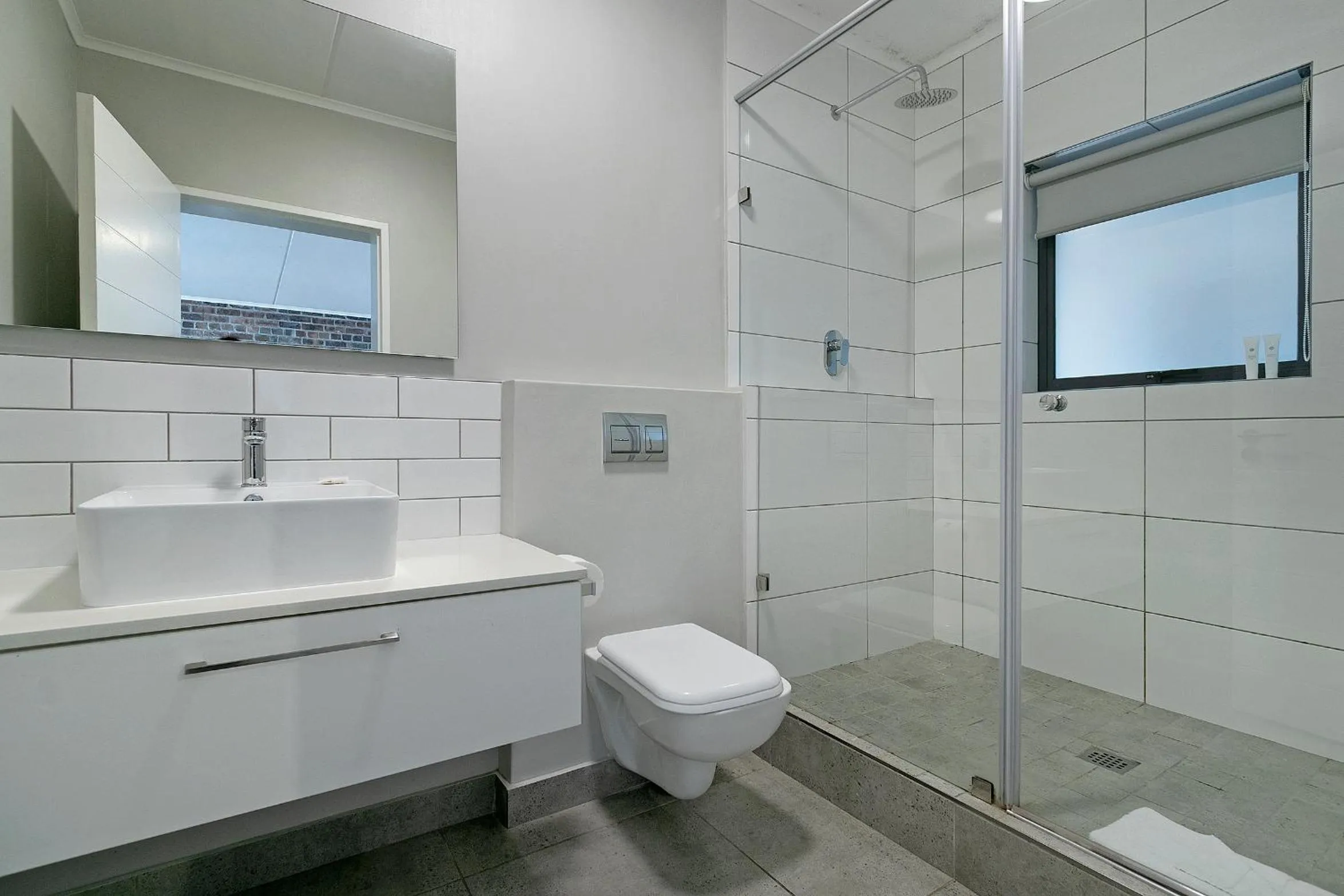 Bathroom in Urban Artisan Luxury Suites by Totalstay