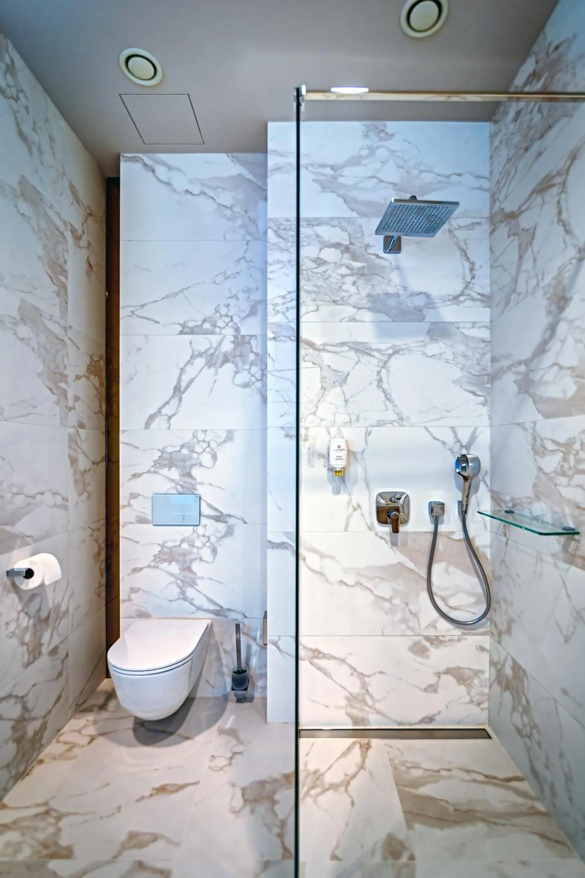 Bathroom in Old Town Haston