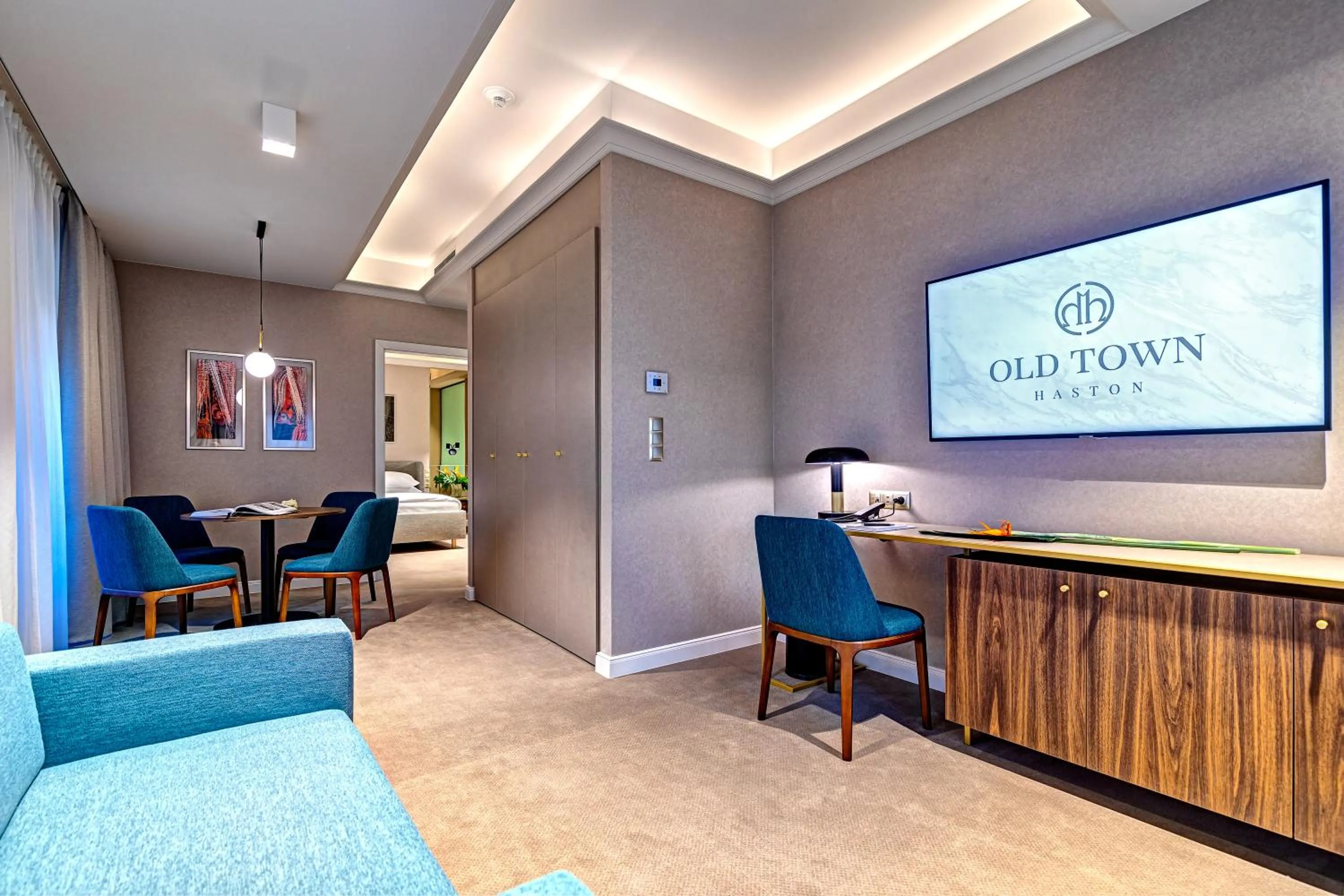 TV and multimedia in Old Town Haston