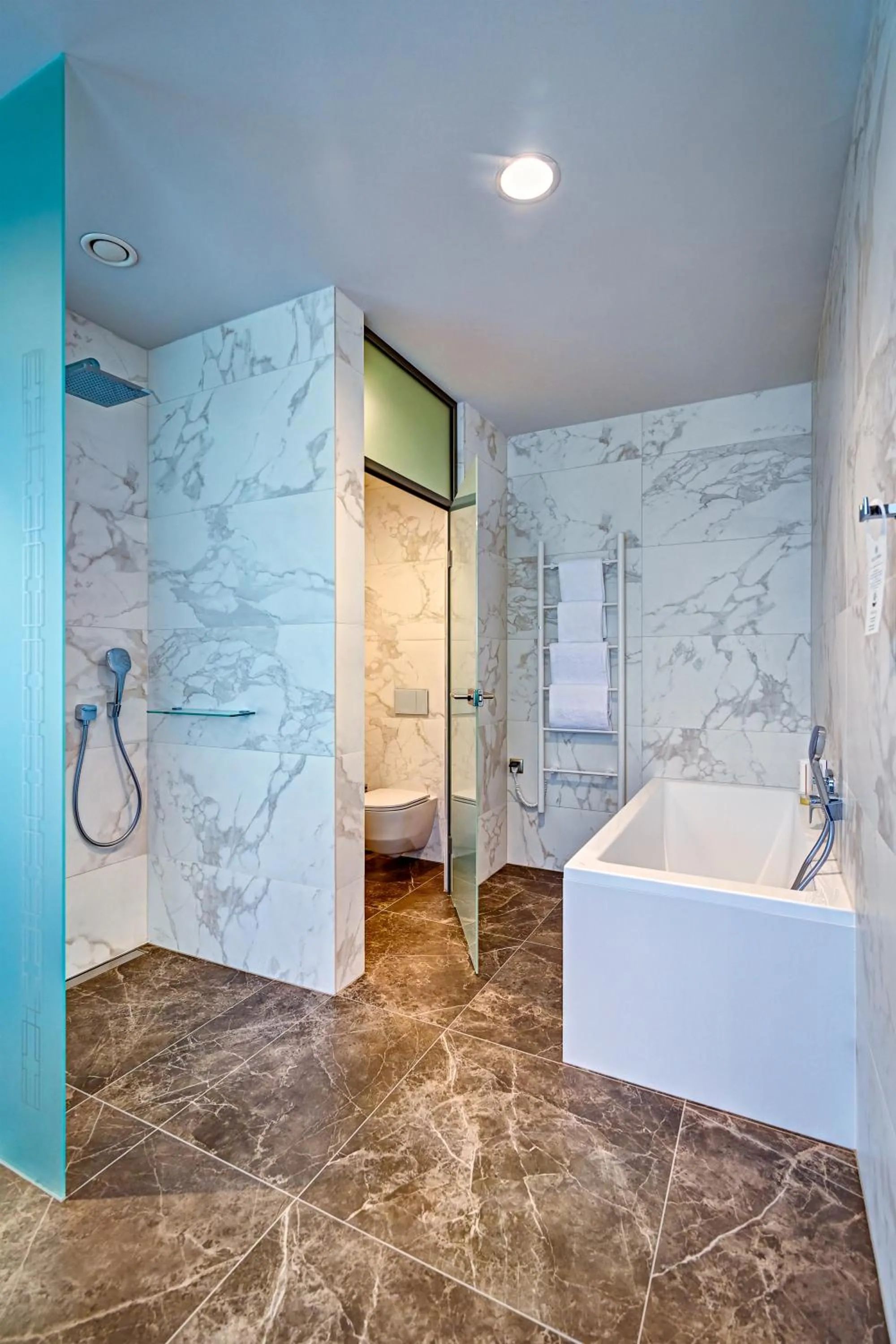 Bathroom in Old Town Haston