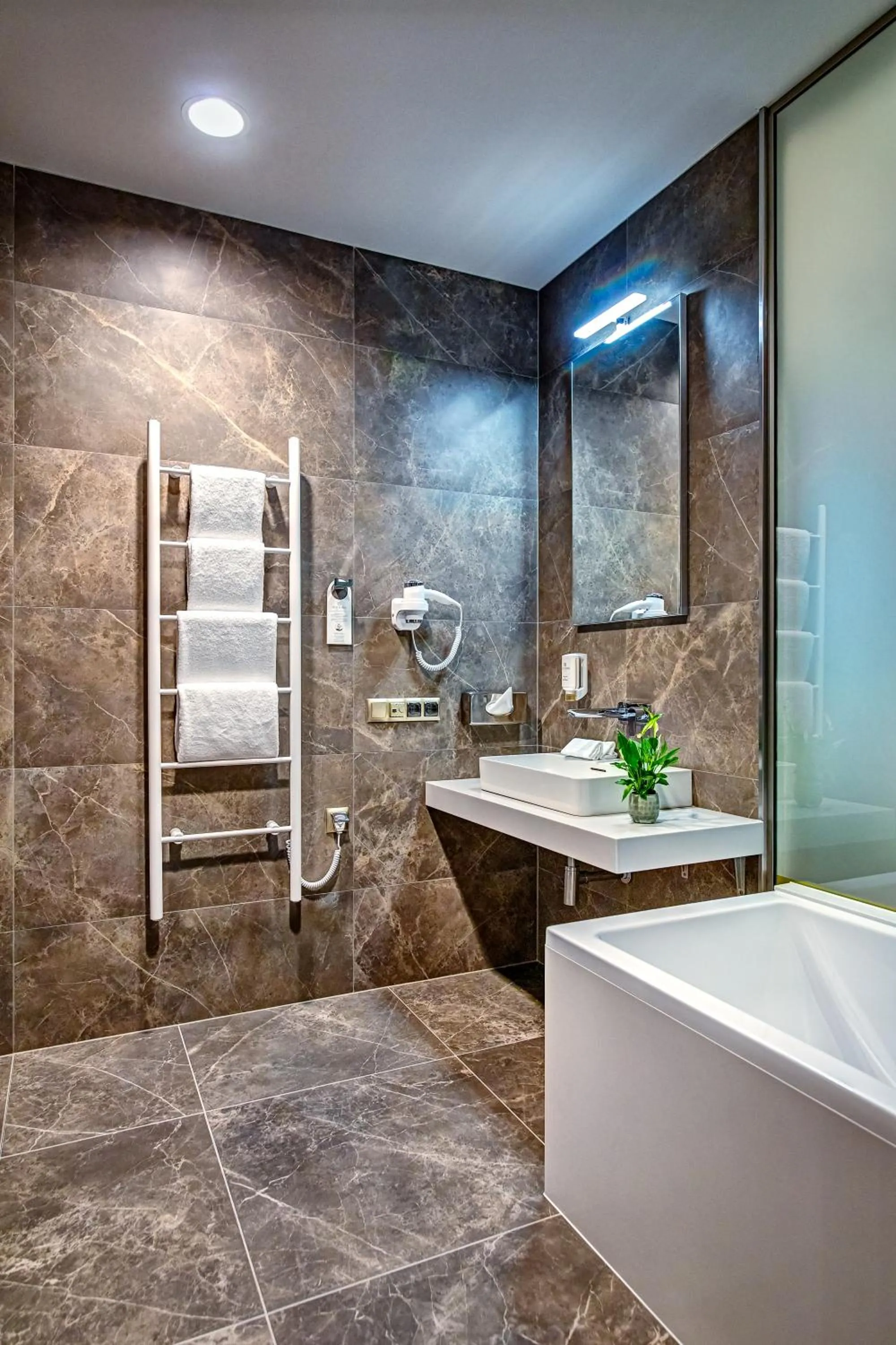 Bathroom in Old Town Haston