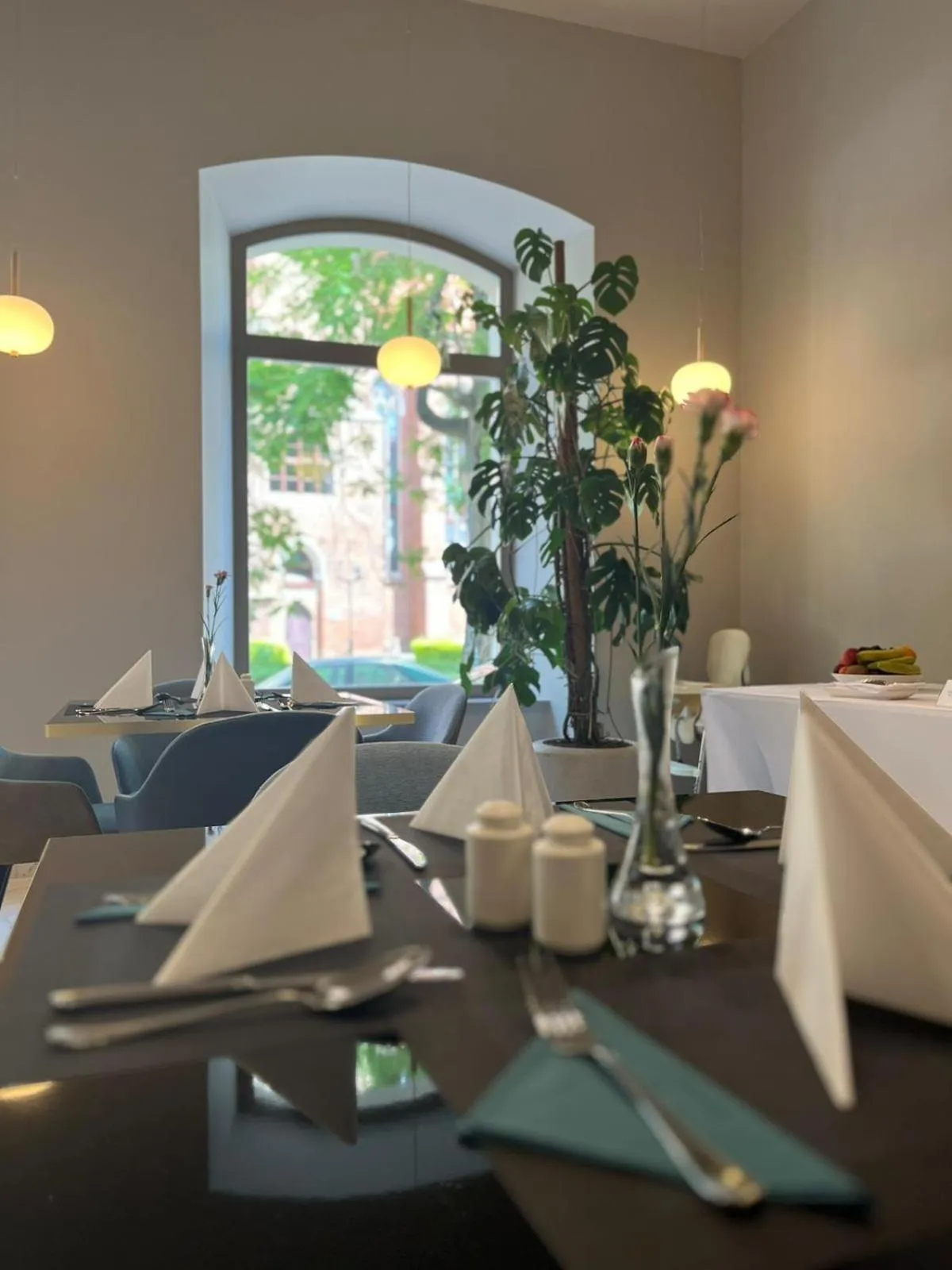 Restaurant/places to eat in Old Town Haston