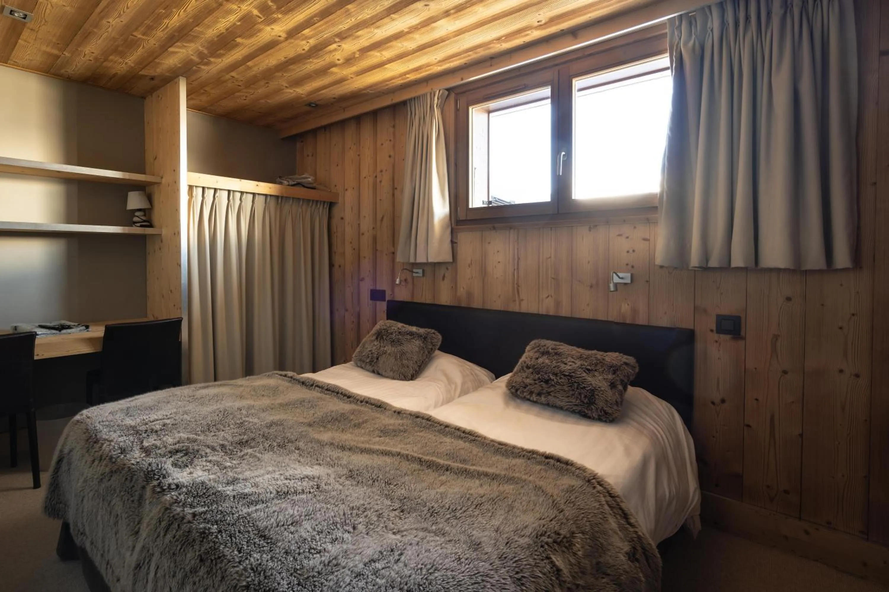 Twin Room - Attic  in Chalet-Hôtel Les Rhodos