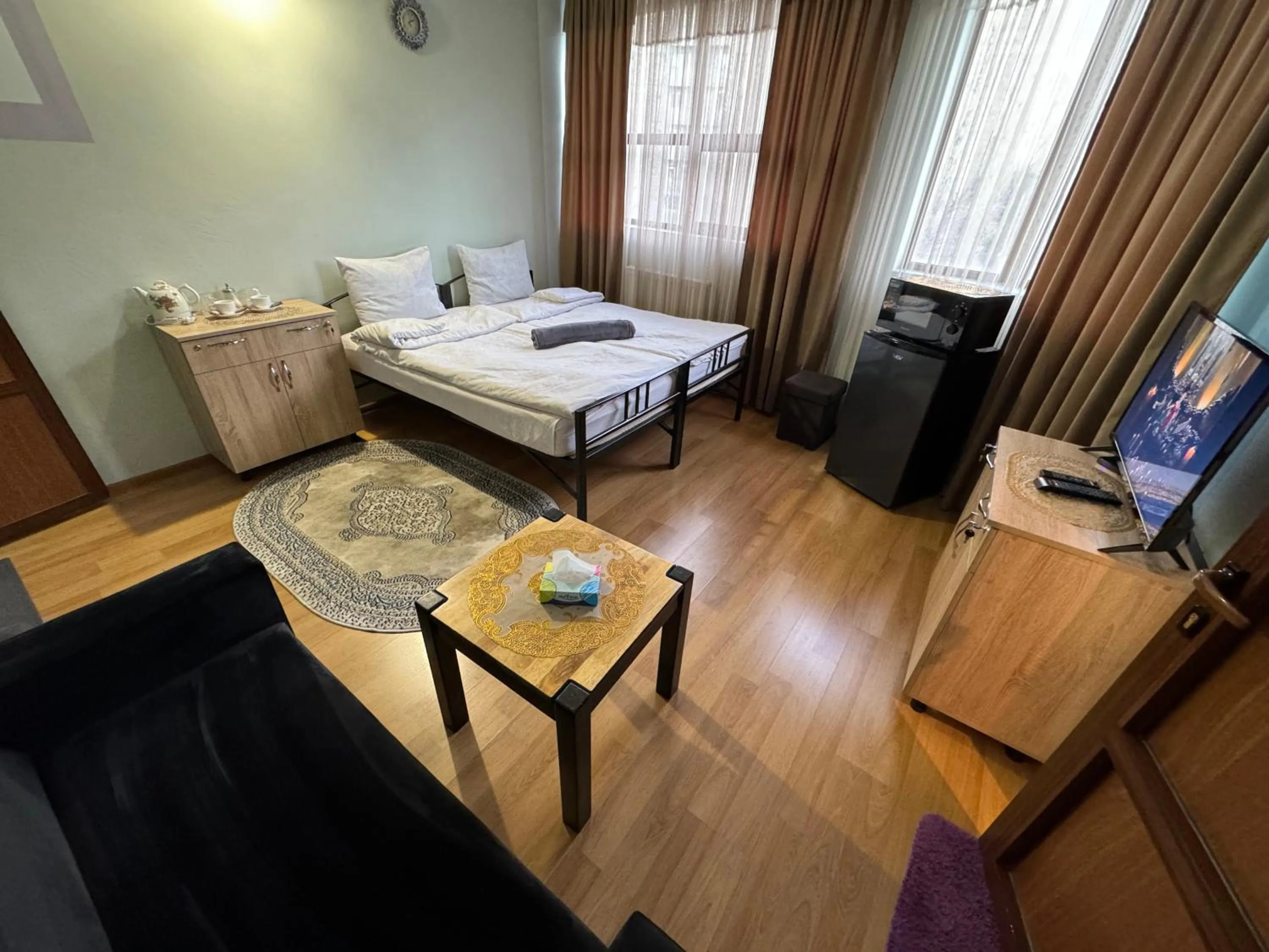 Photo of the whole room, Bed in ALEM Hotel