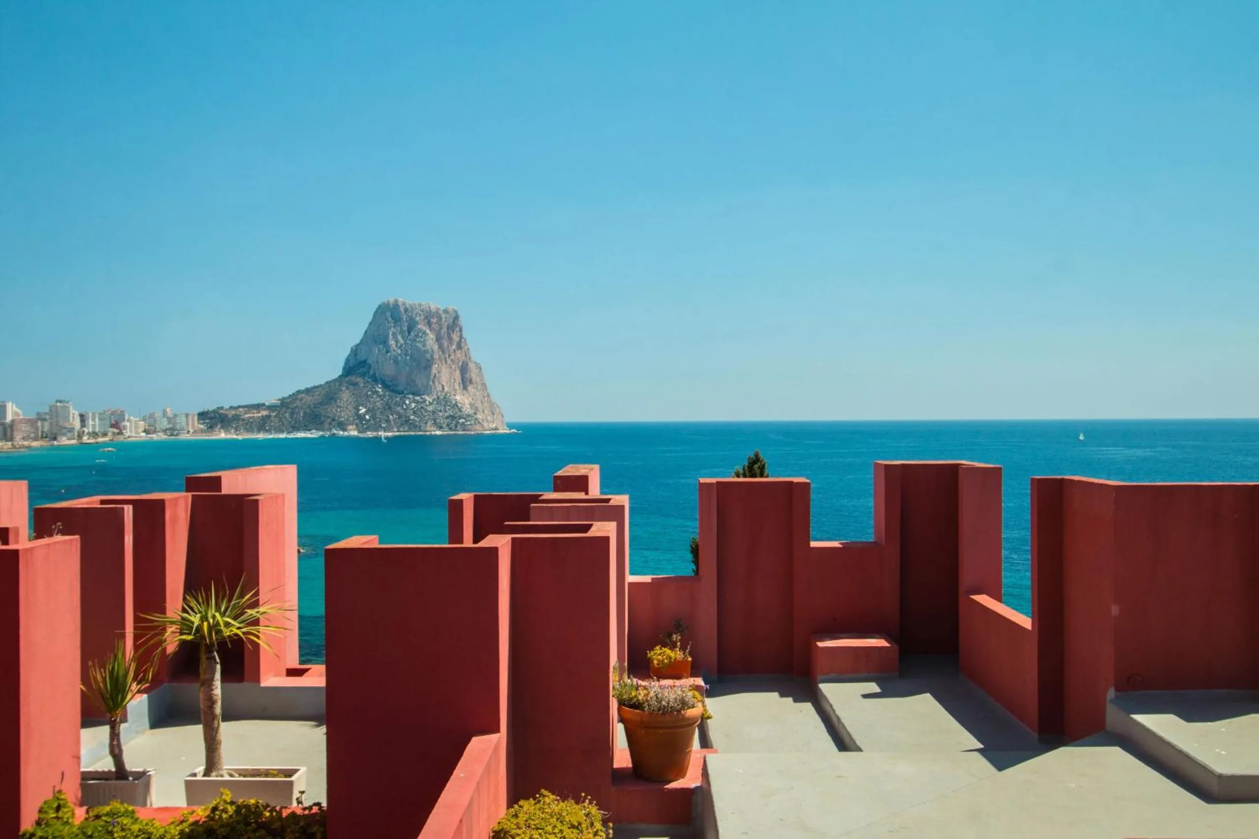 Apartamento Muralla Roja - PlusHolidays
