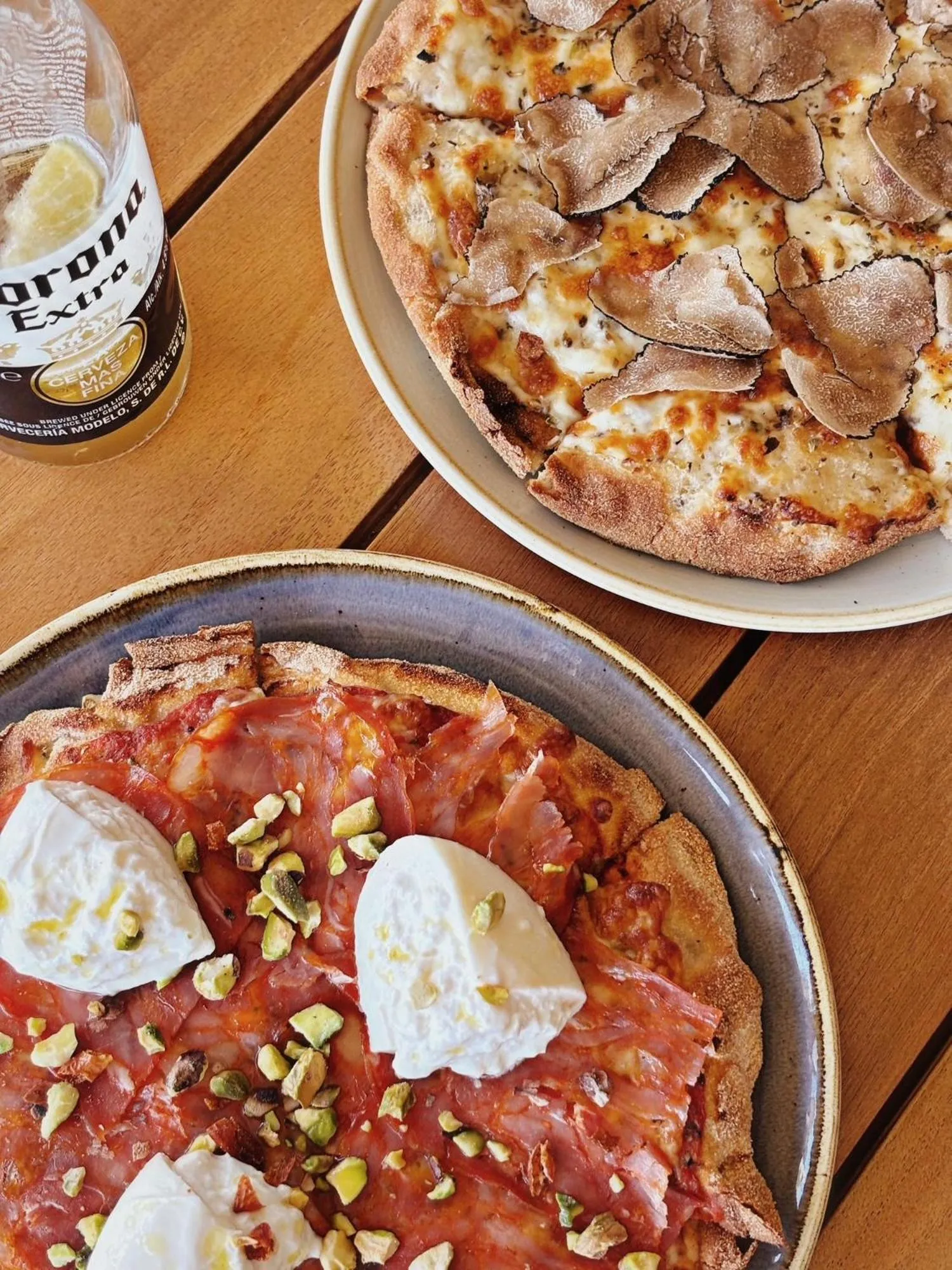 Restaurant/places to eat in Hôtel BO & MIA