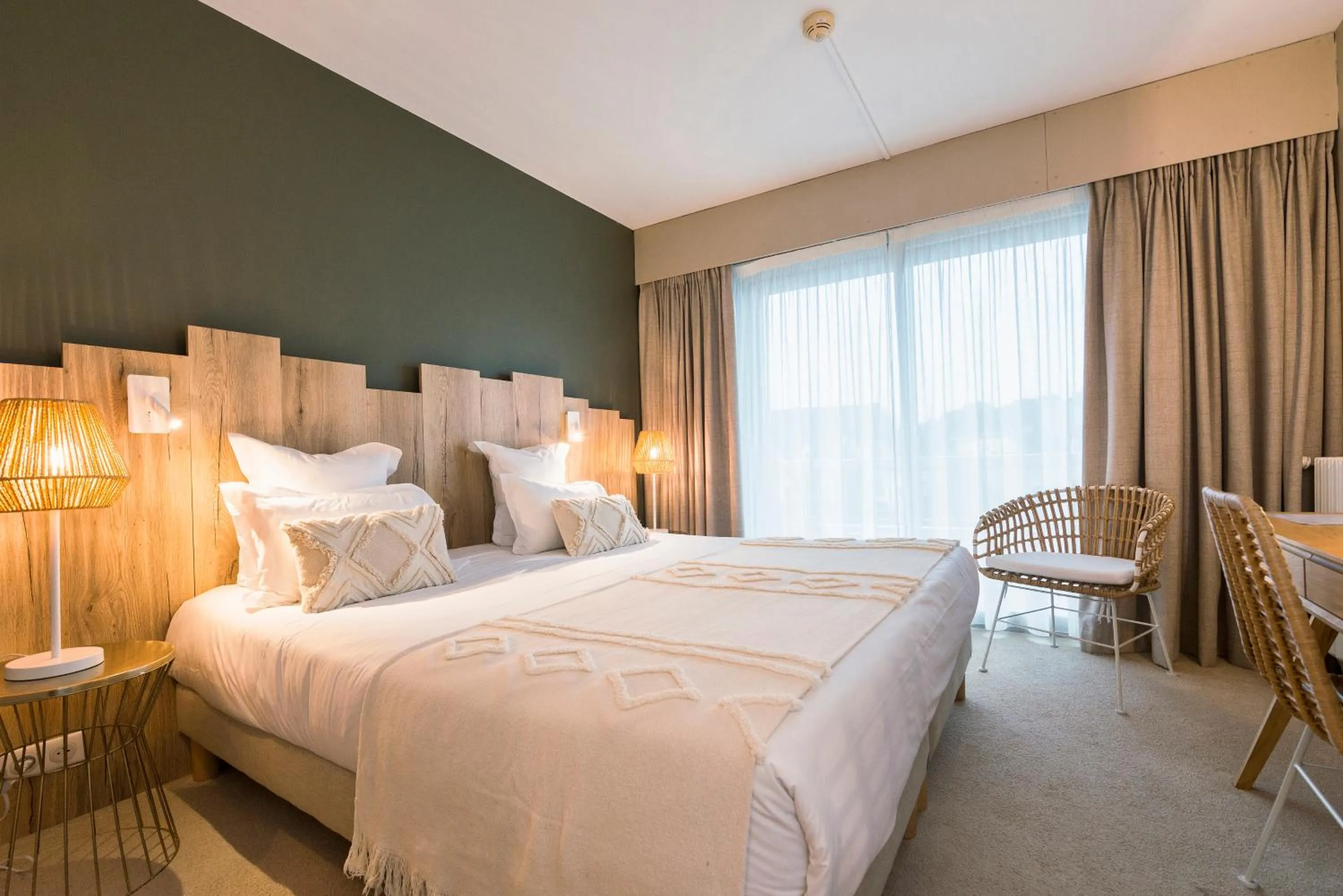 Bed in Hôtel BO & MIA