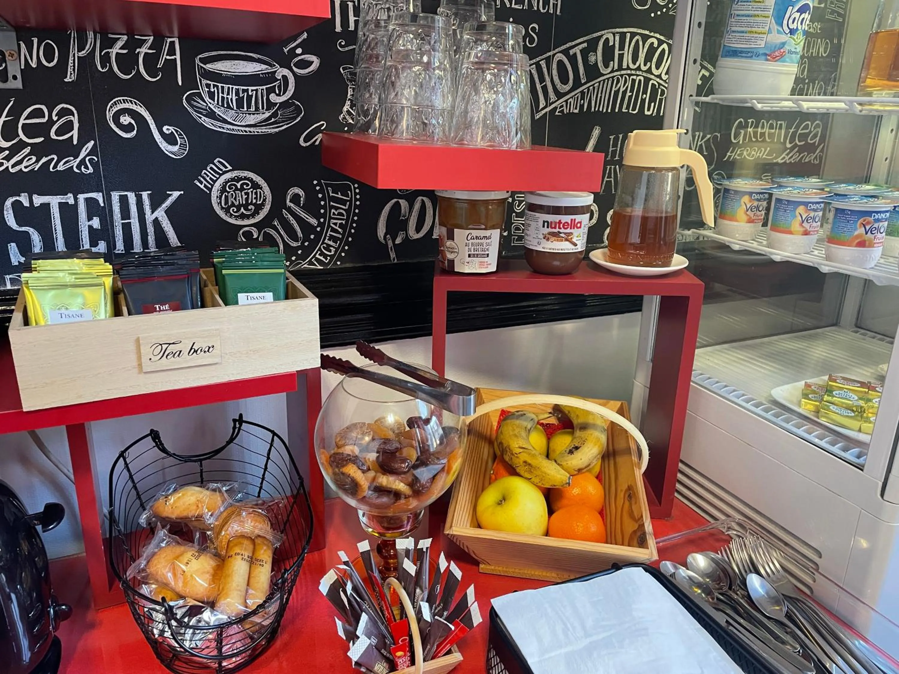 Breakfast in Hotel Au Chapon Fin