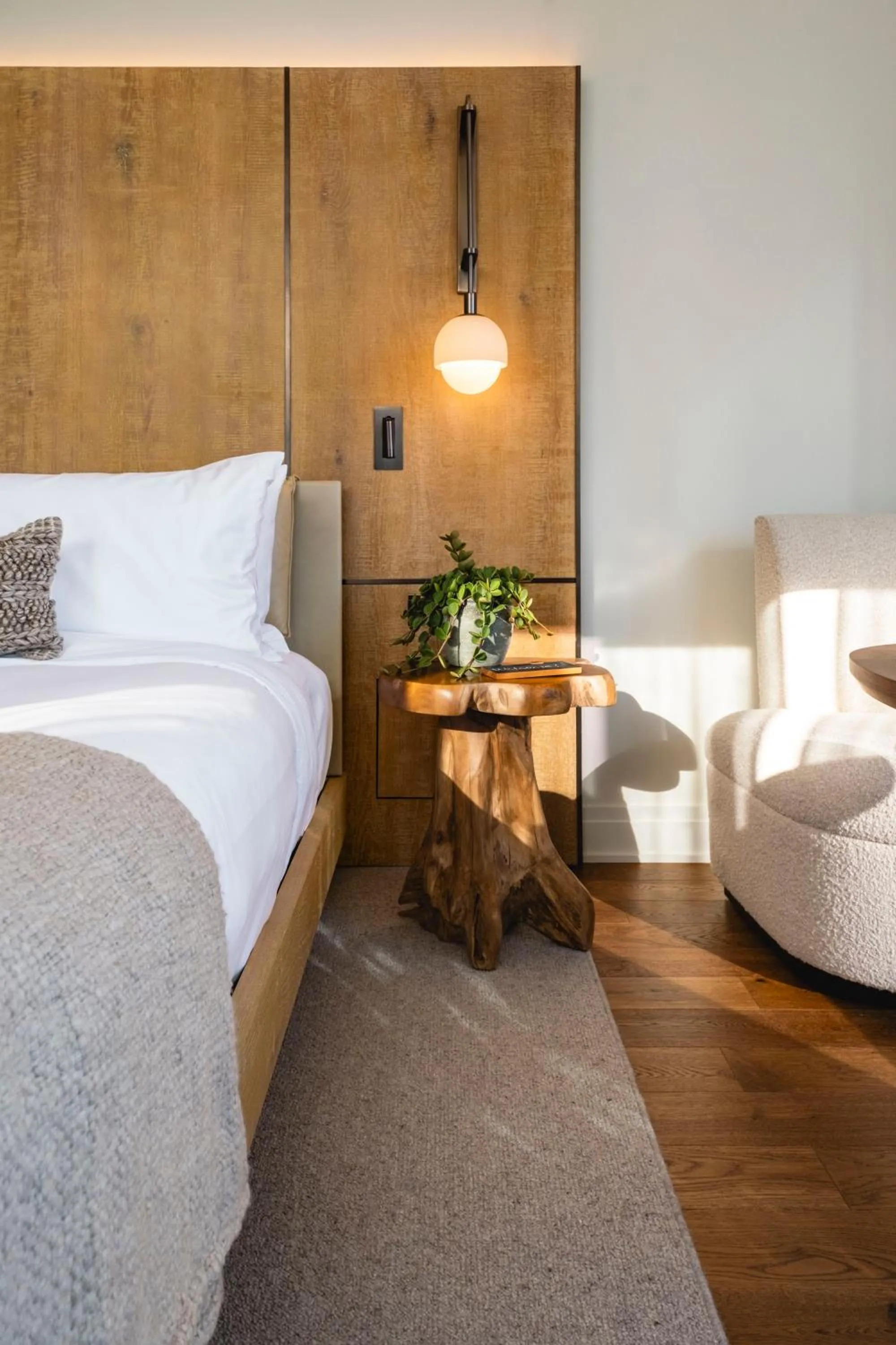 Bed in 1 Hotel Seattle