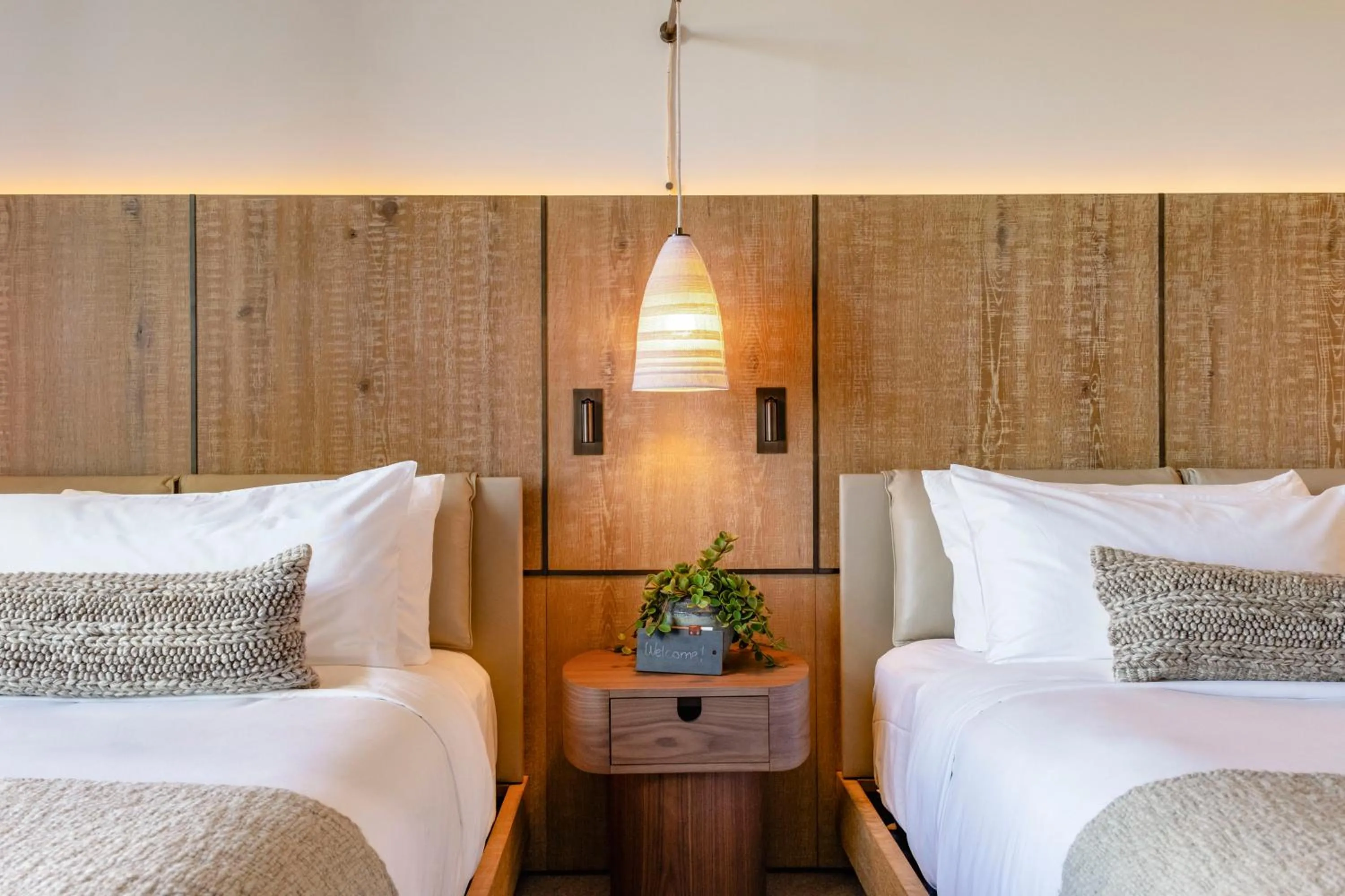 Bed in 1 Hotel Seattle