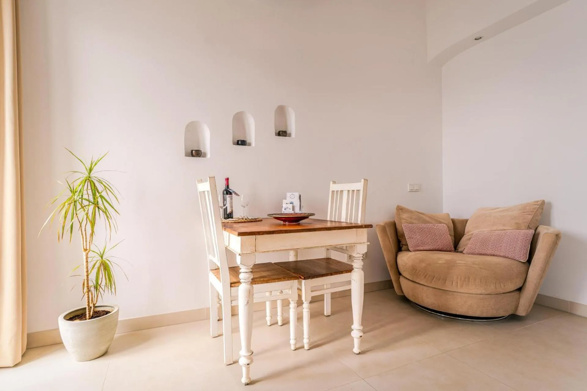 Apartamentos La Residencia Tarifa