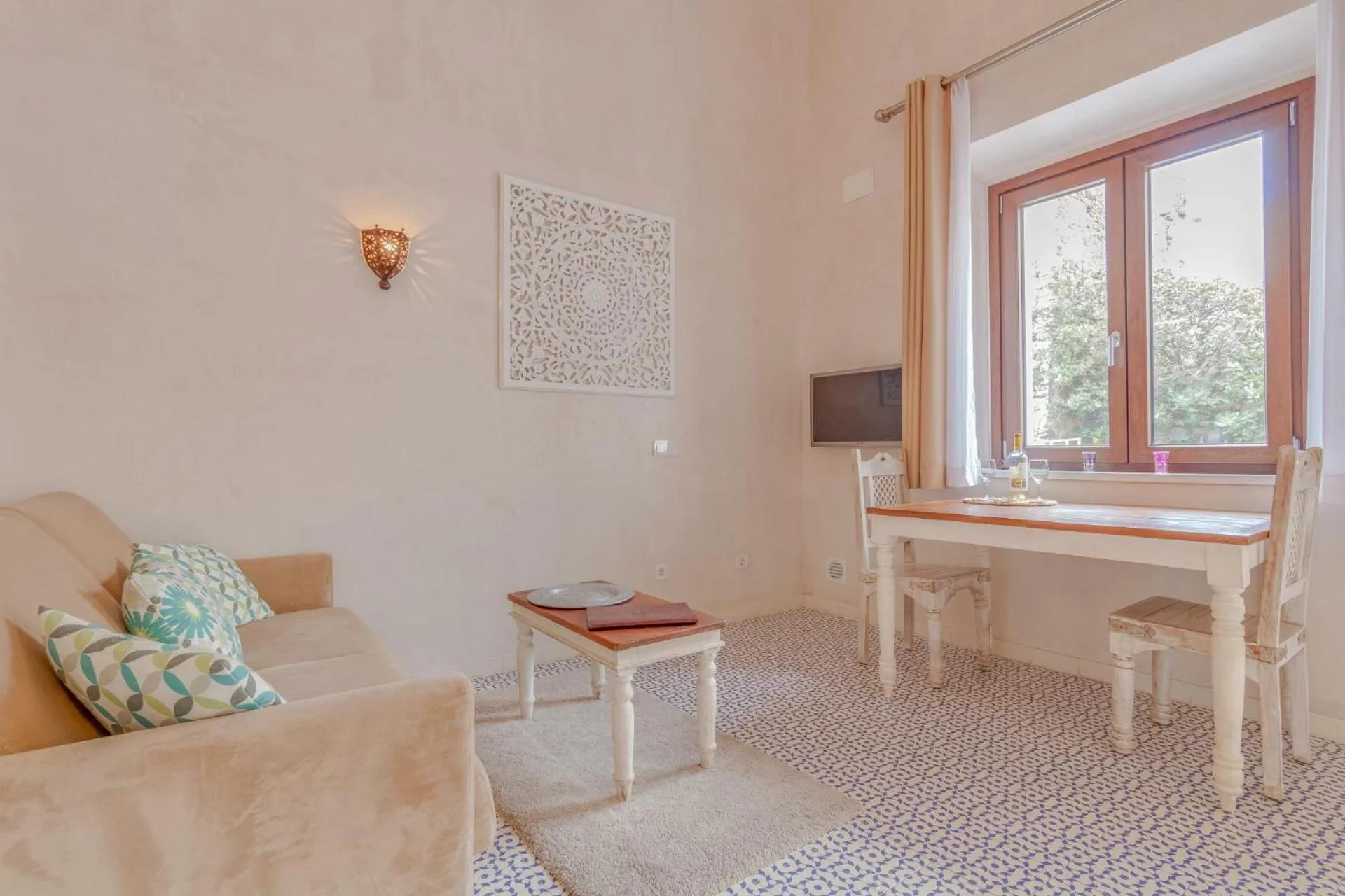 Apartamentos La Residencia Tarifa