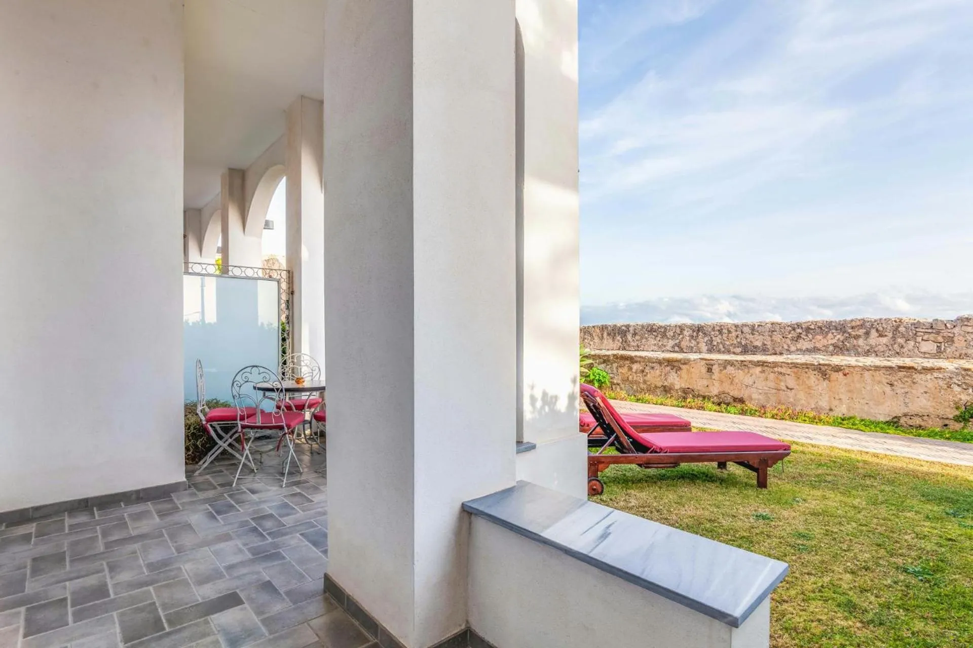 Apartamentos La Residencia Tarifa