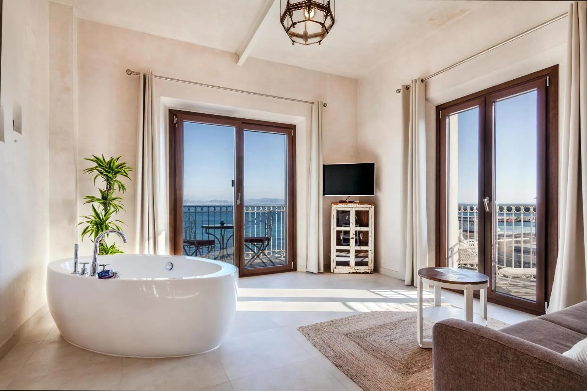 Apartamentos La Residencia Tarifa