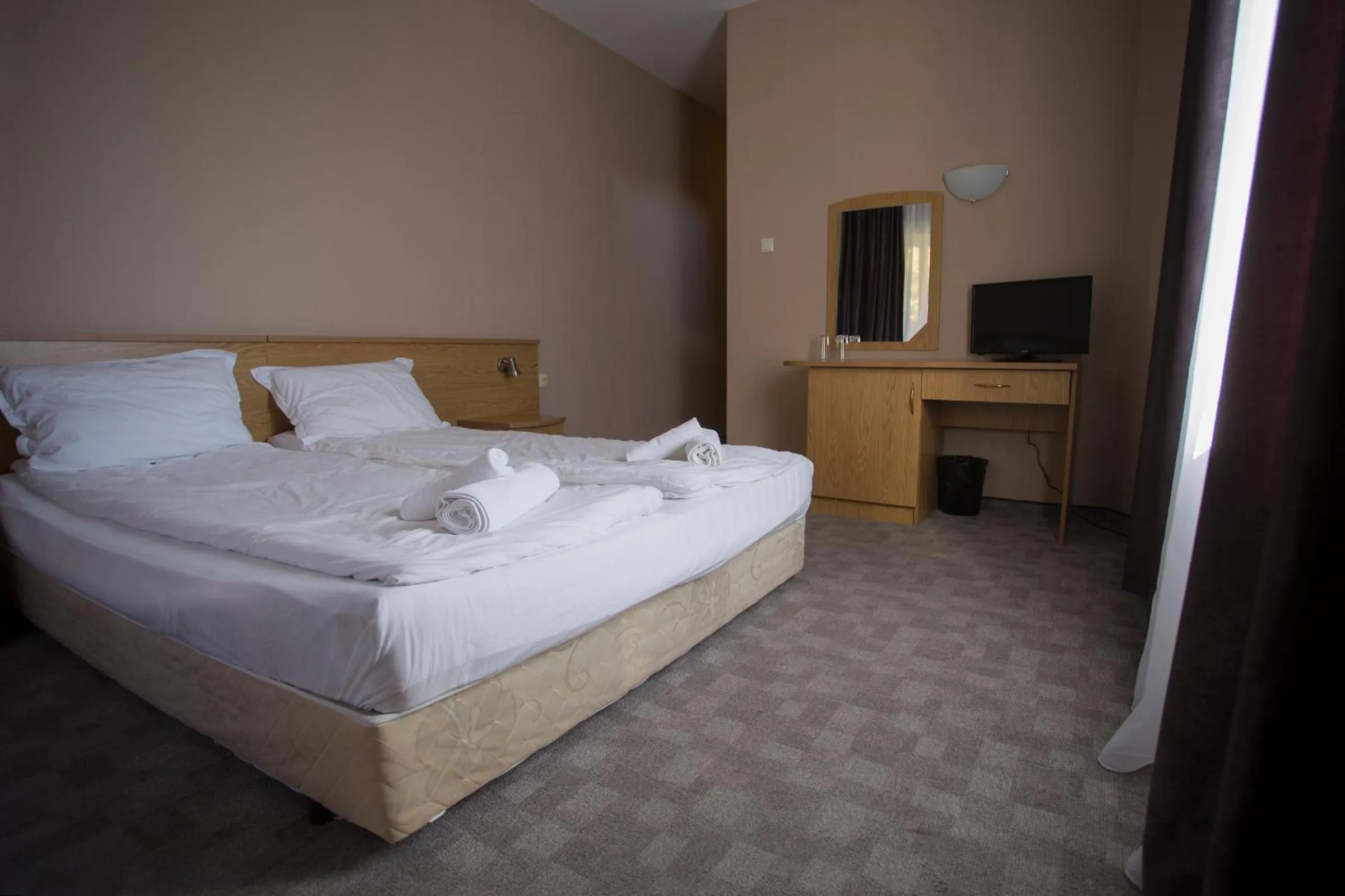 Bedroom, Bed in Family Prim Hotel