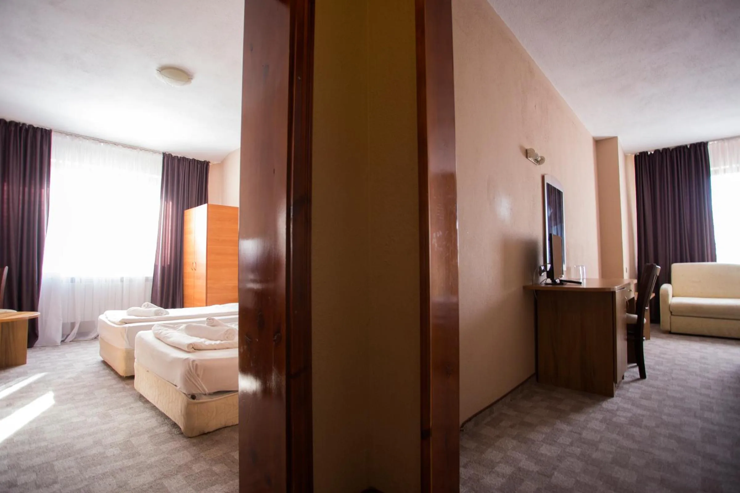 Bedroom, Bed in Family Prim Hotel