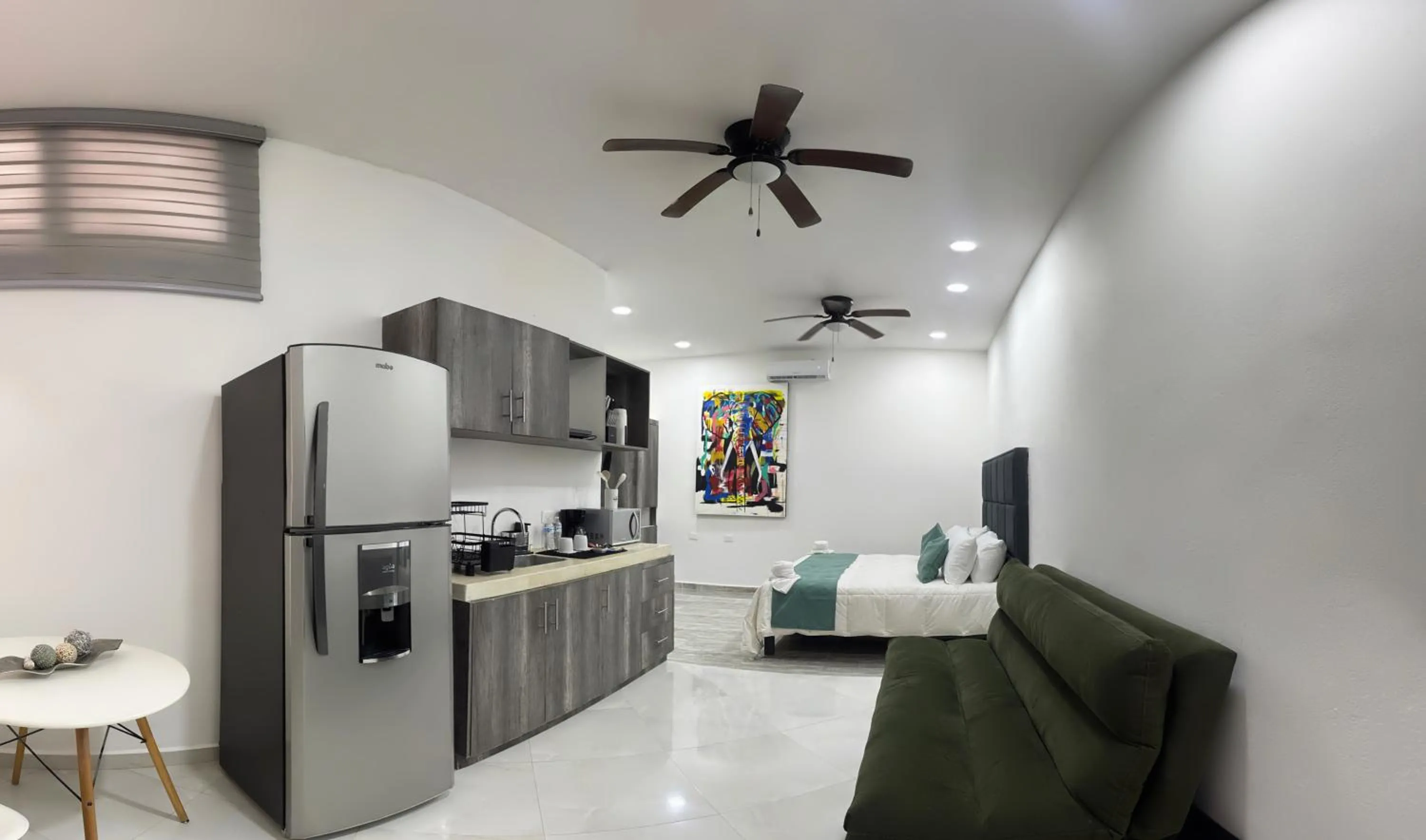 Photo of the whole room in SILVERSANDS Hotel Boutique - 5Th Ave