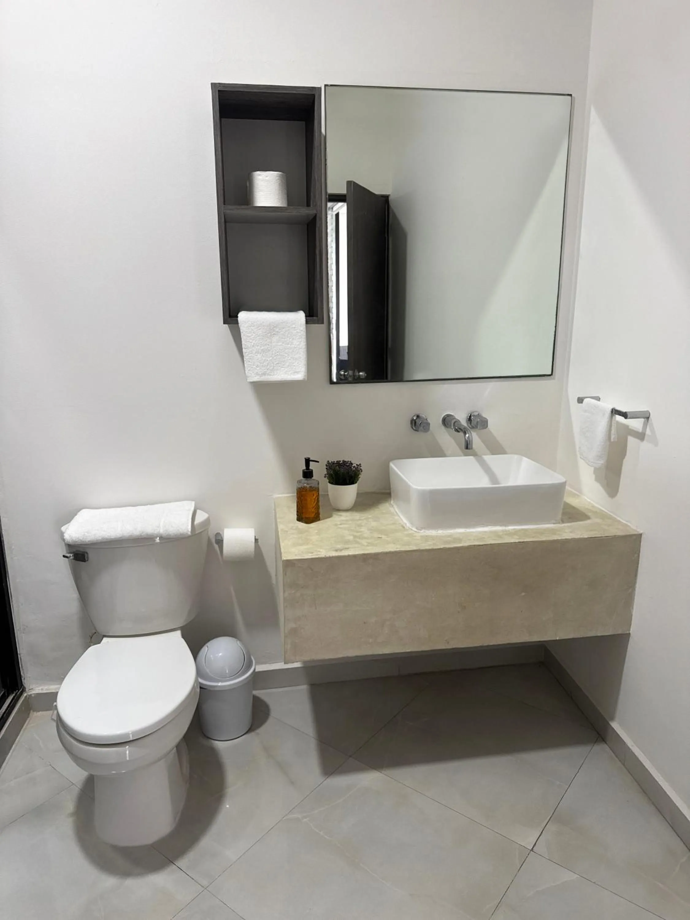 Bathroom in SILVERSANDS Hotel Boutique - 5Th Ave