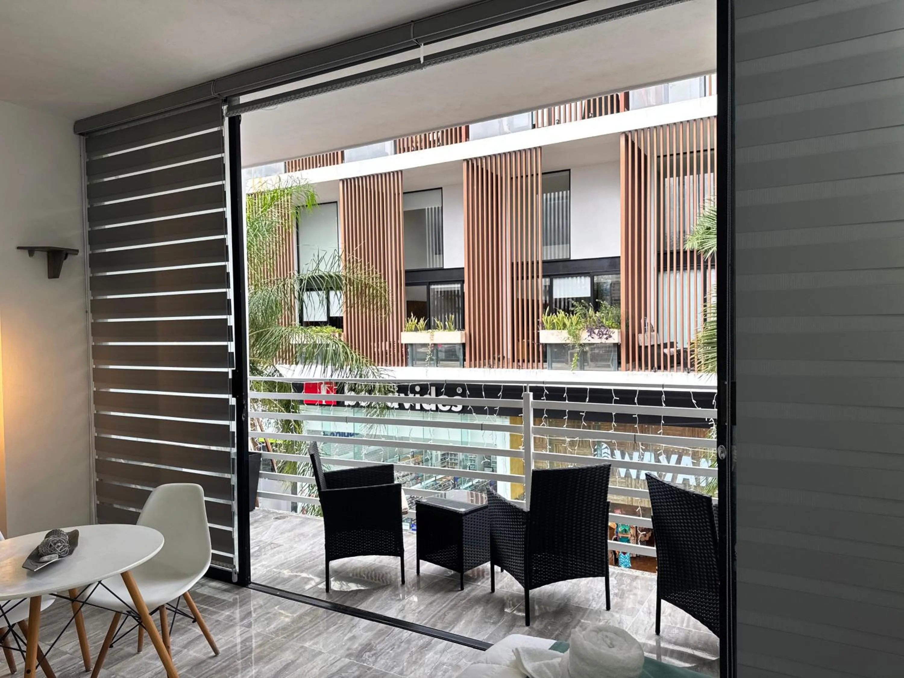 Balcony/Terrace in SILVERSANDS Hotel Boutique - 5Th Ave