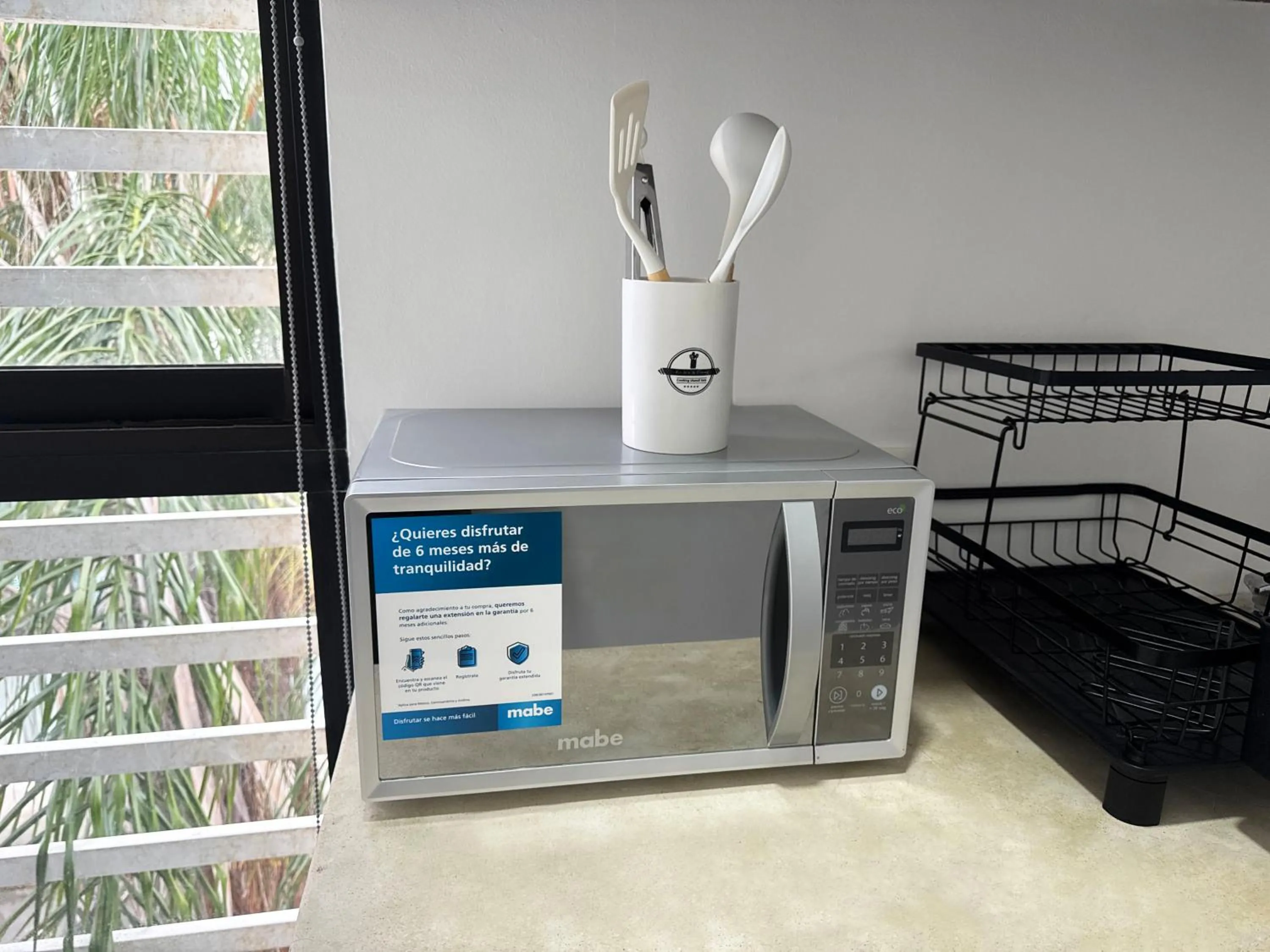 kitchen in SILVERSANDS Hotel Boutique - 5Th Ave