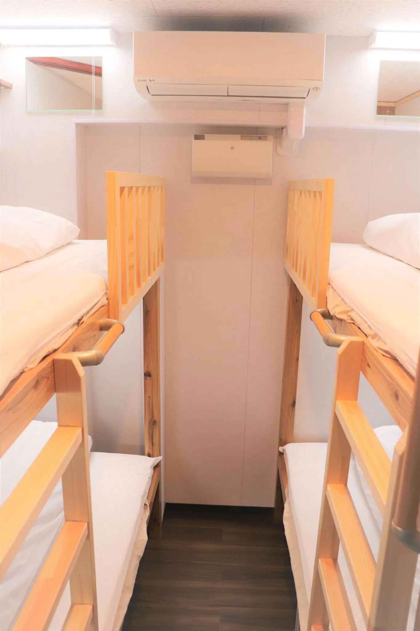 Bunk Bed in JAM HOSTEL Hakata Station Front Semi-private room with shared bathroom - Vacation STAY 61445