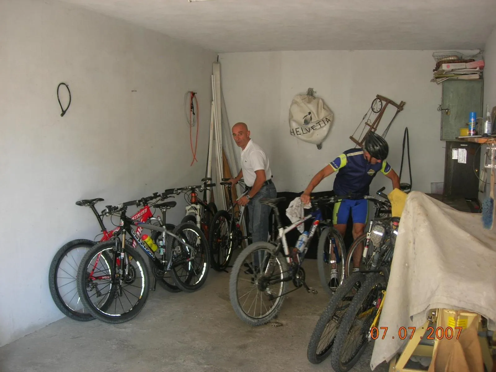 Cycling in Garni Appartments Helvetia