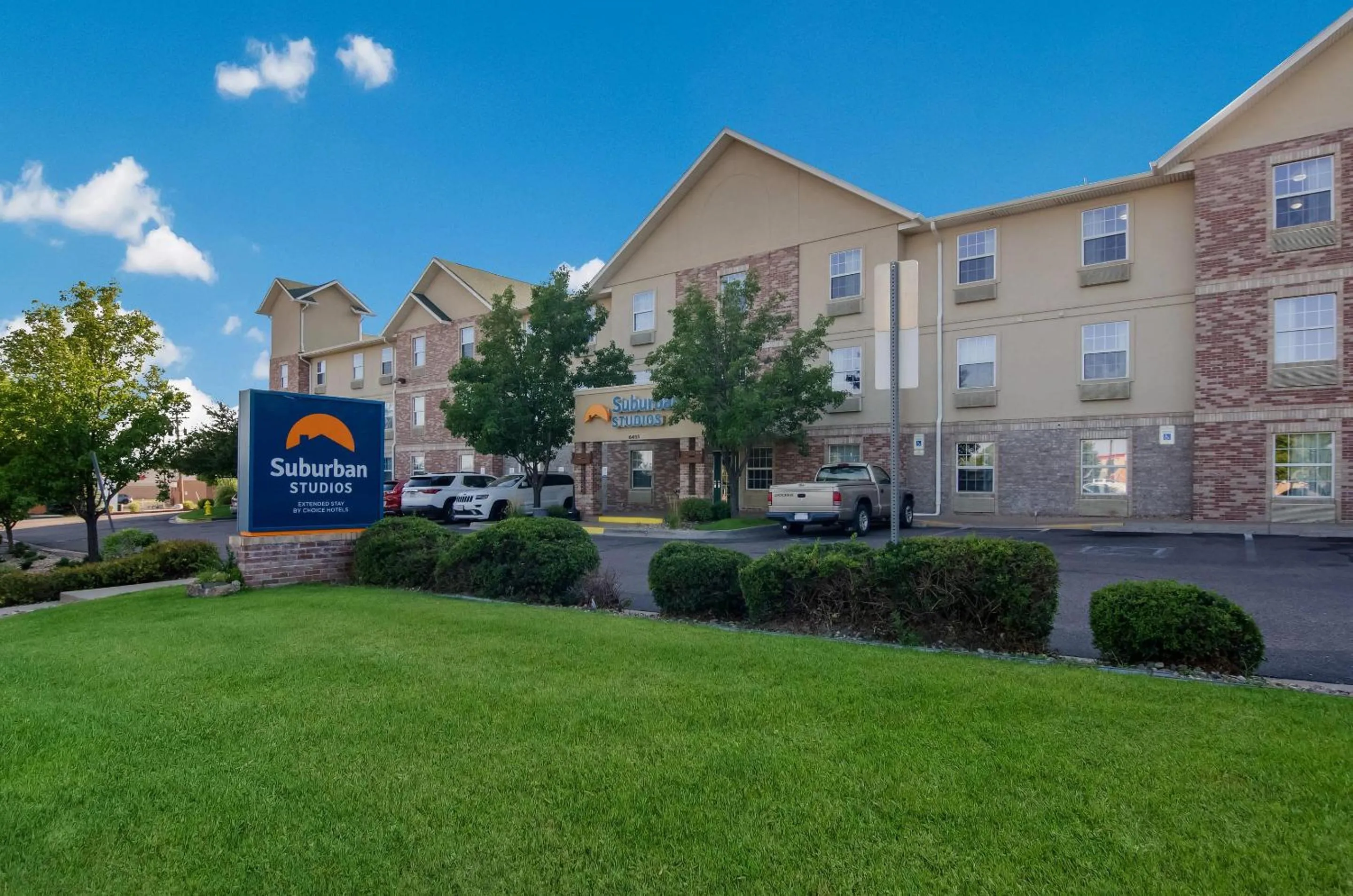 Property building in Suburban Studios Denver Central-Arvada