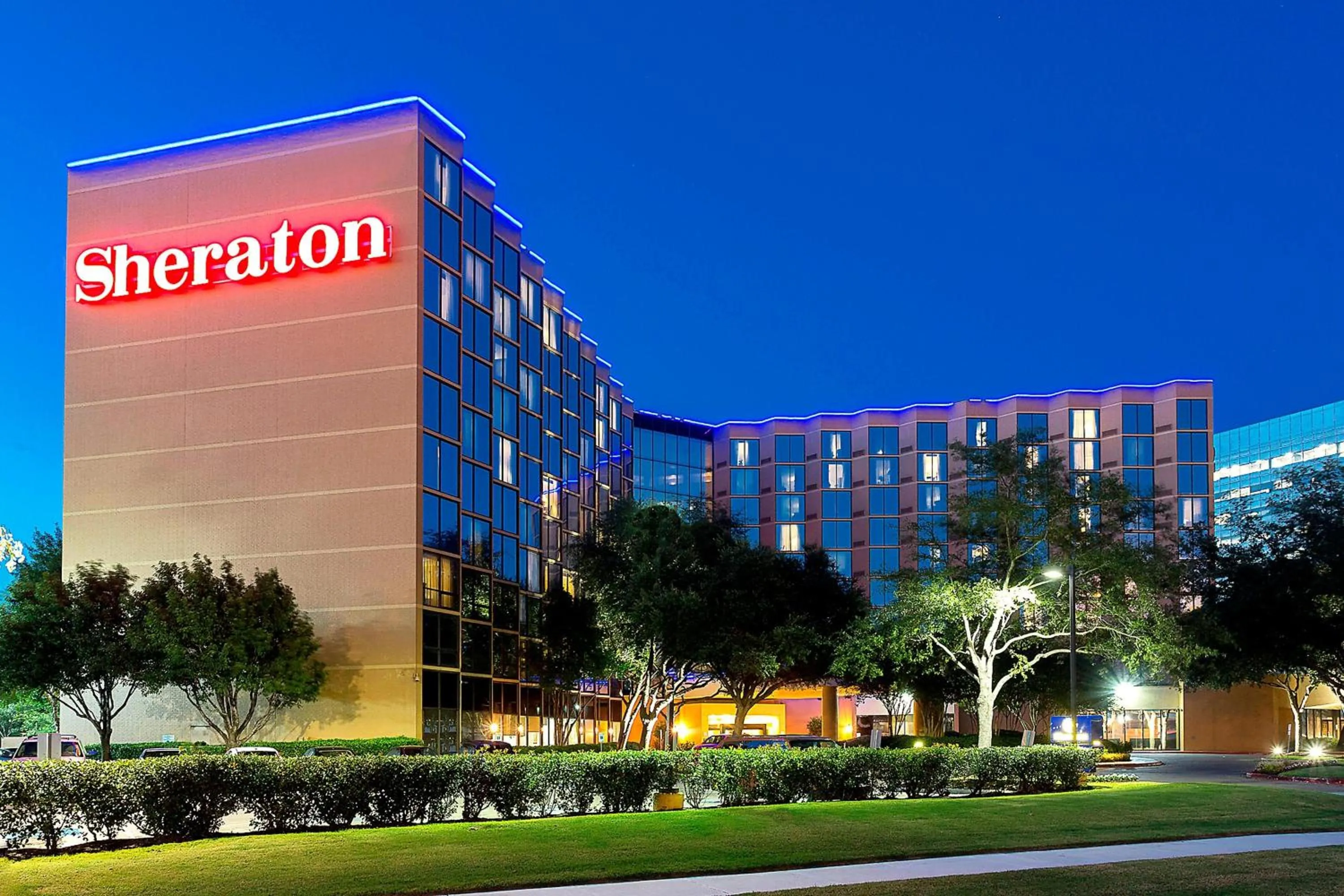 Property building in Sheraton Houston Brookhollow Hotel