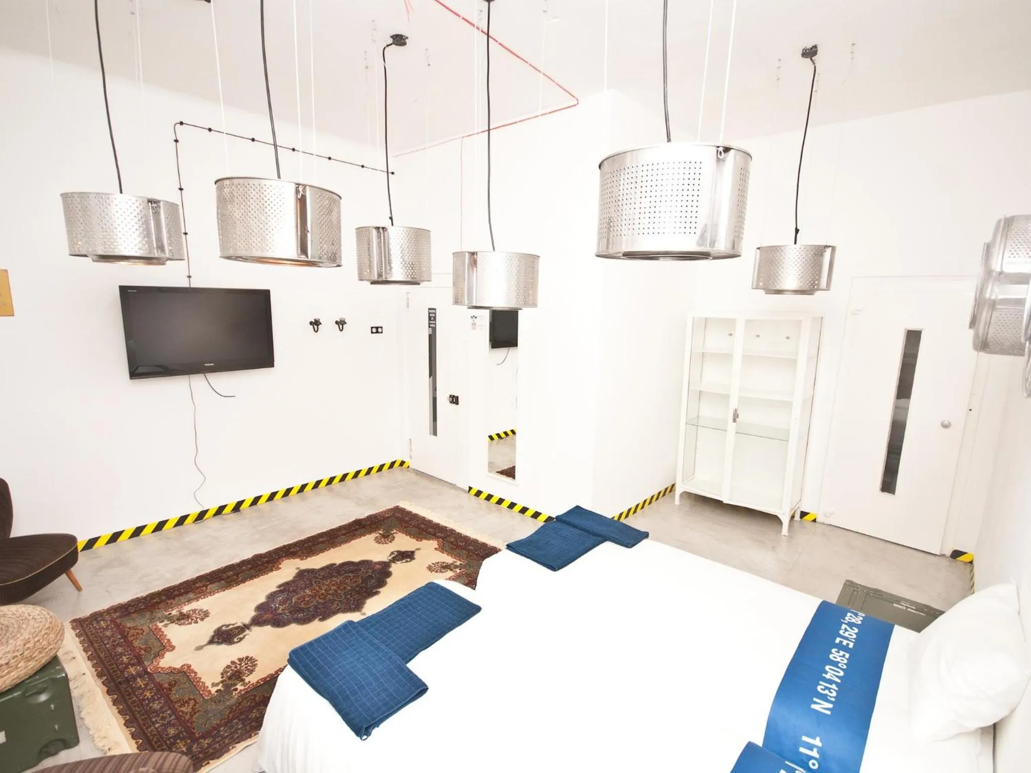 Communal lounge/ TV room, Bed in Loft Sen Pszczoły