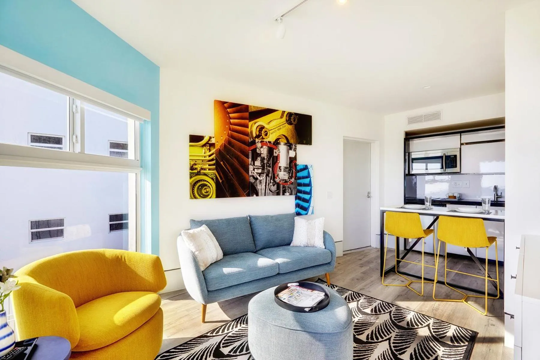 Living room in Ocean Treasure Beachside Suites