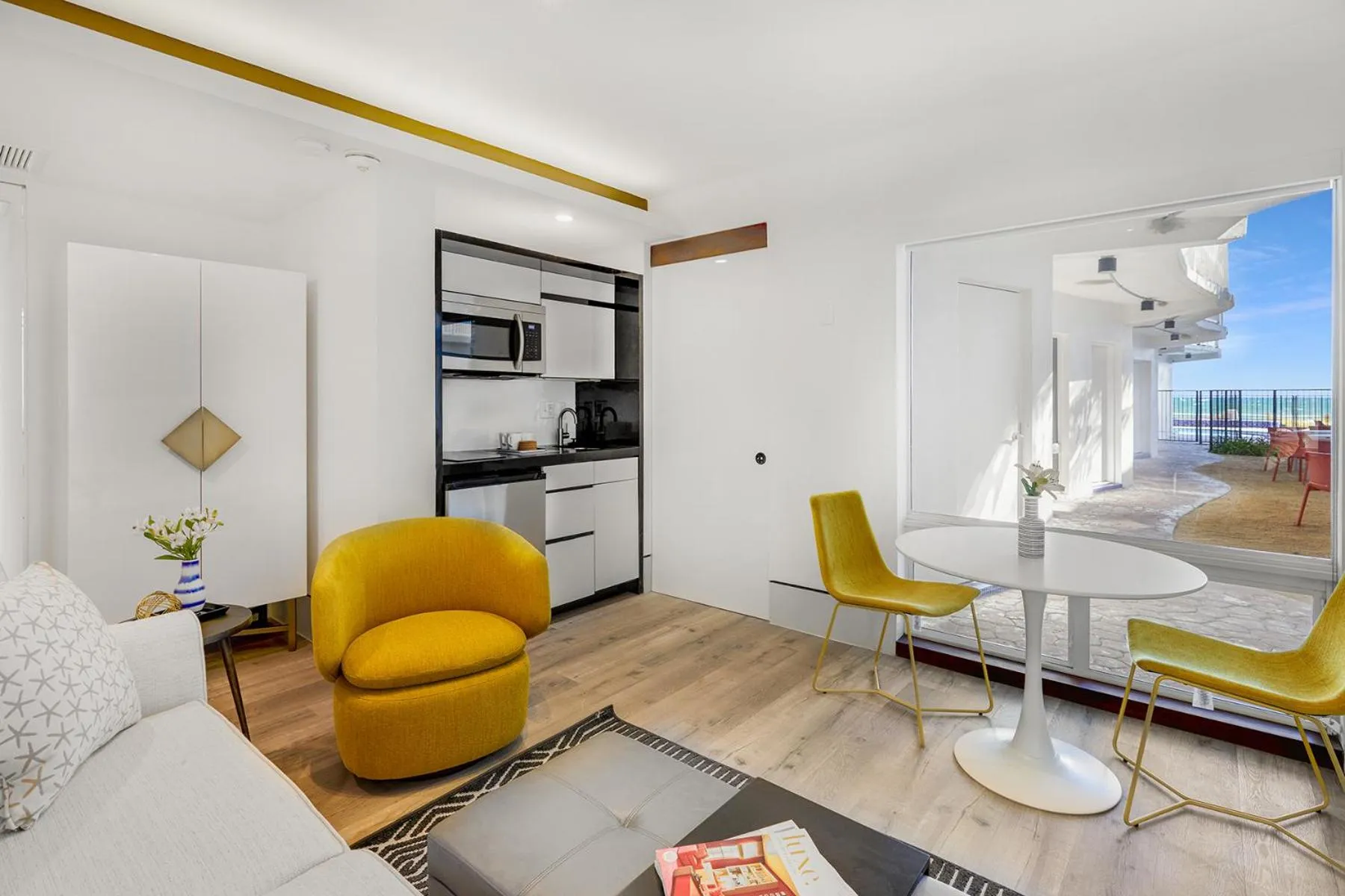 Dining area in Ocean Treasure Beachside Suites