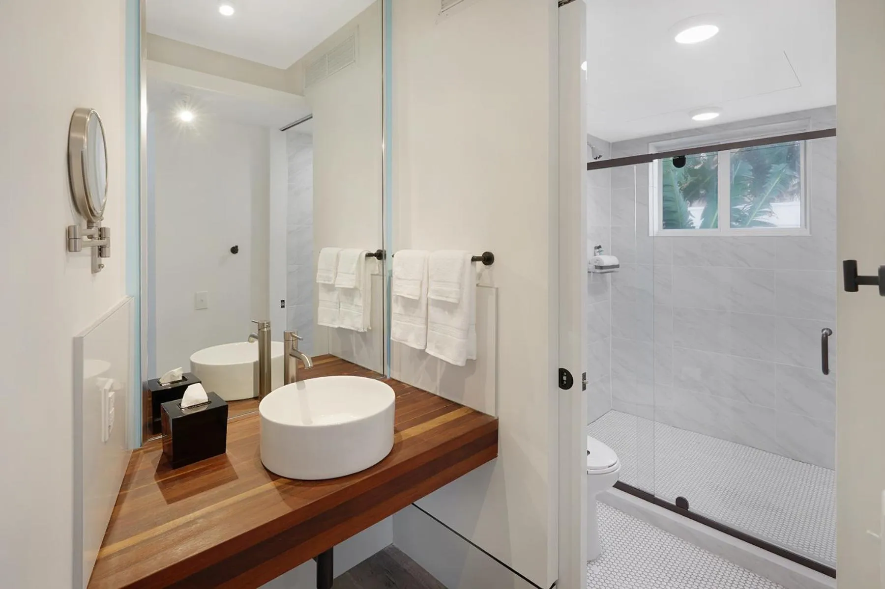 Bathroom in Ocean Treasure Beachside Suites
