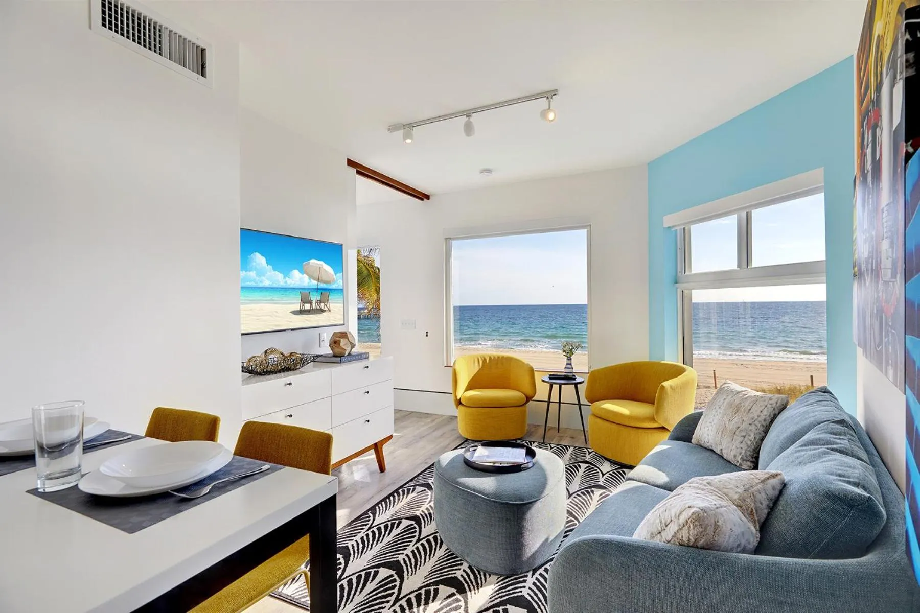 Living room in Ocean Treasure Beachside Suites