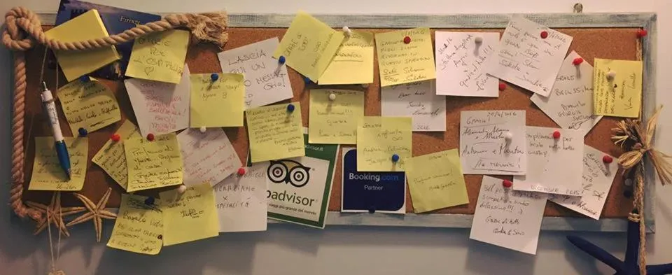 Decorative detail in Perfume Do Mar