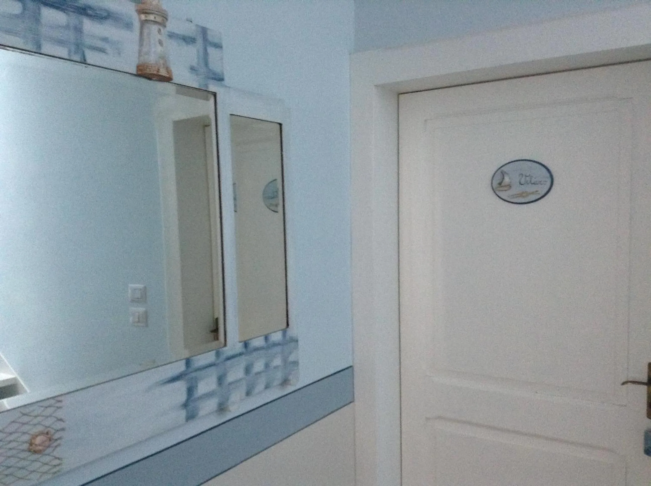 Decorative detail in Perfume Do Mar