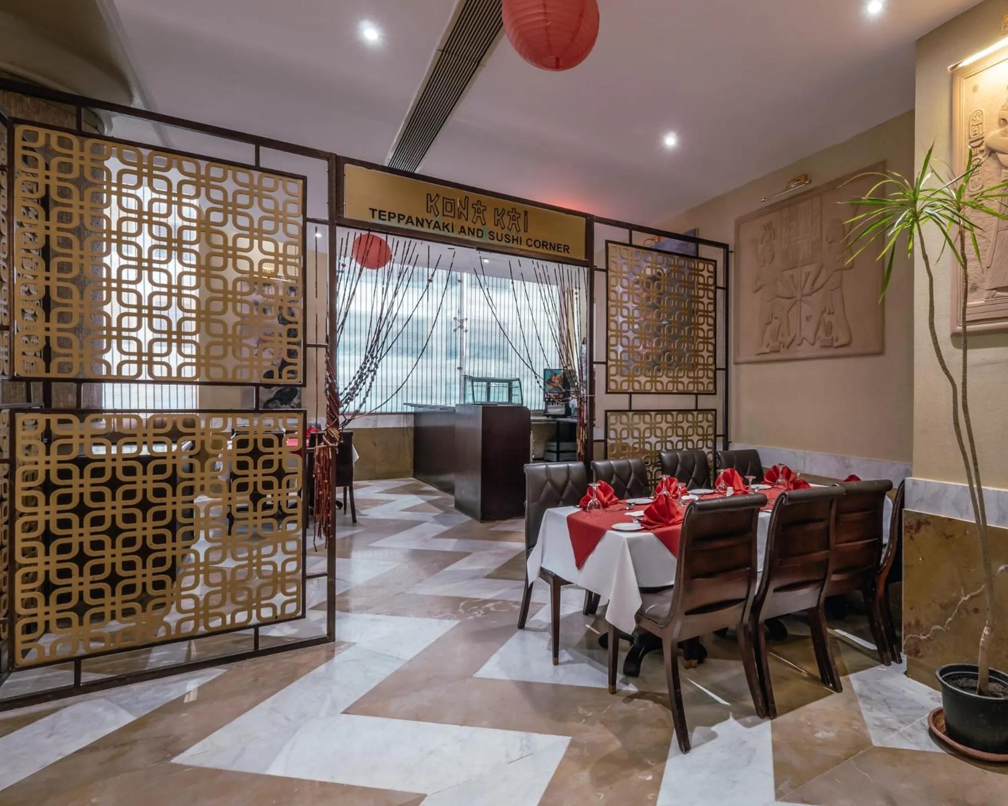 Restaurant/places to eat in AMC Royal Hotel & Spa