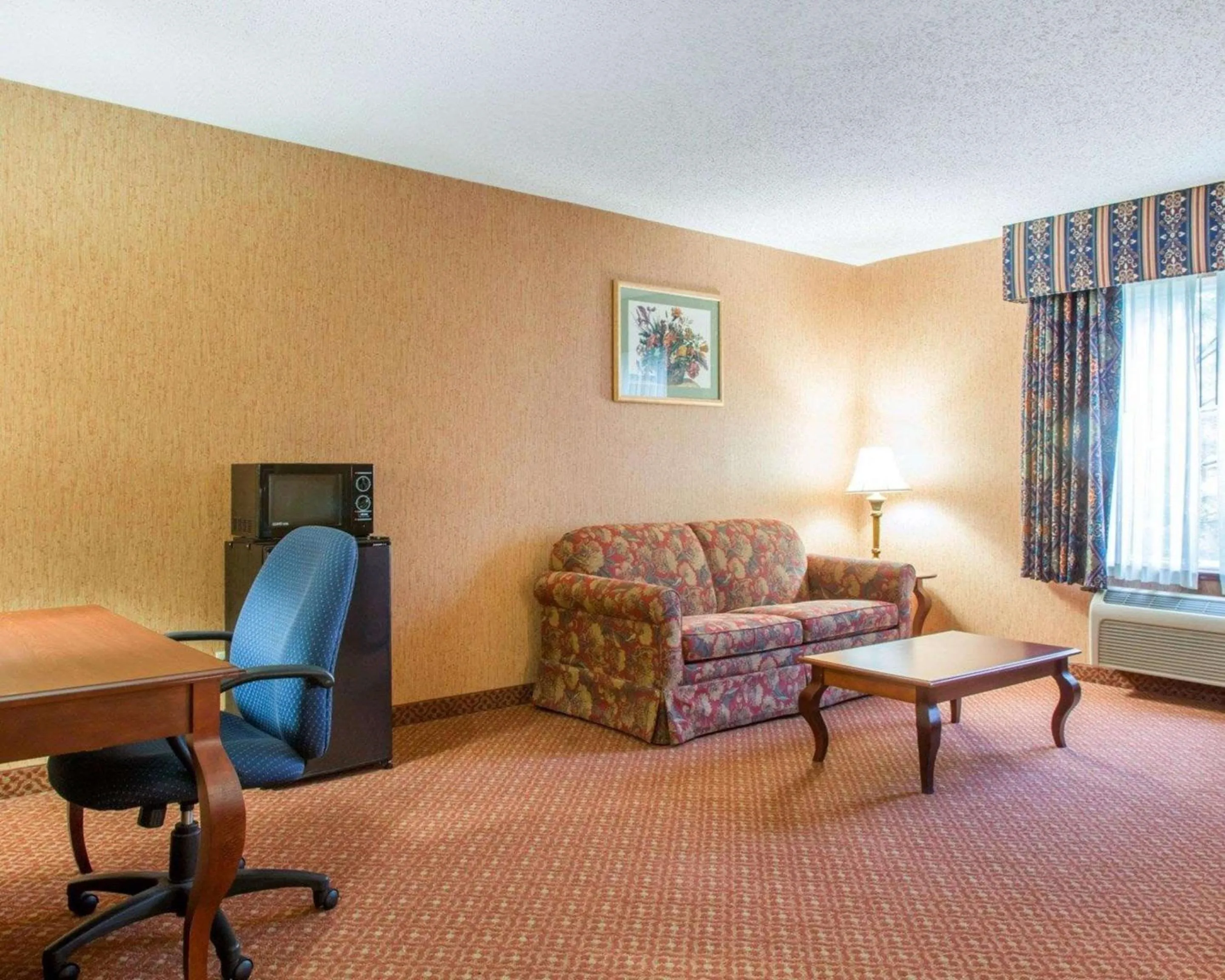 Photo of the whole room in Quality Inn & Suites