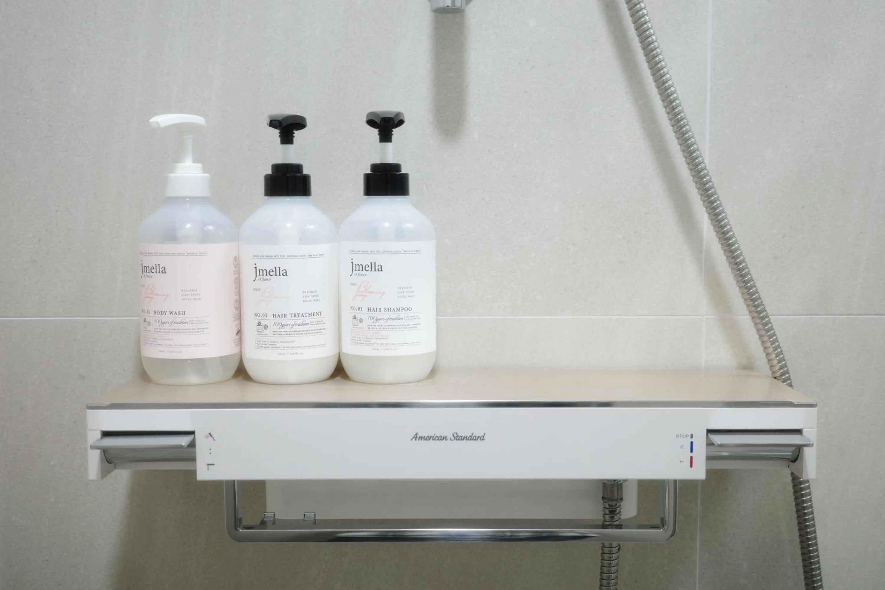 Bathroom in Rosana Hotel