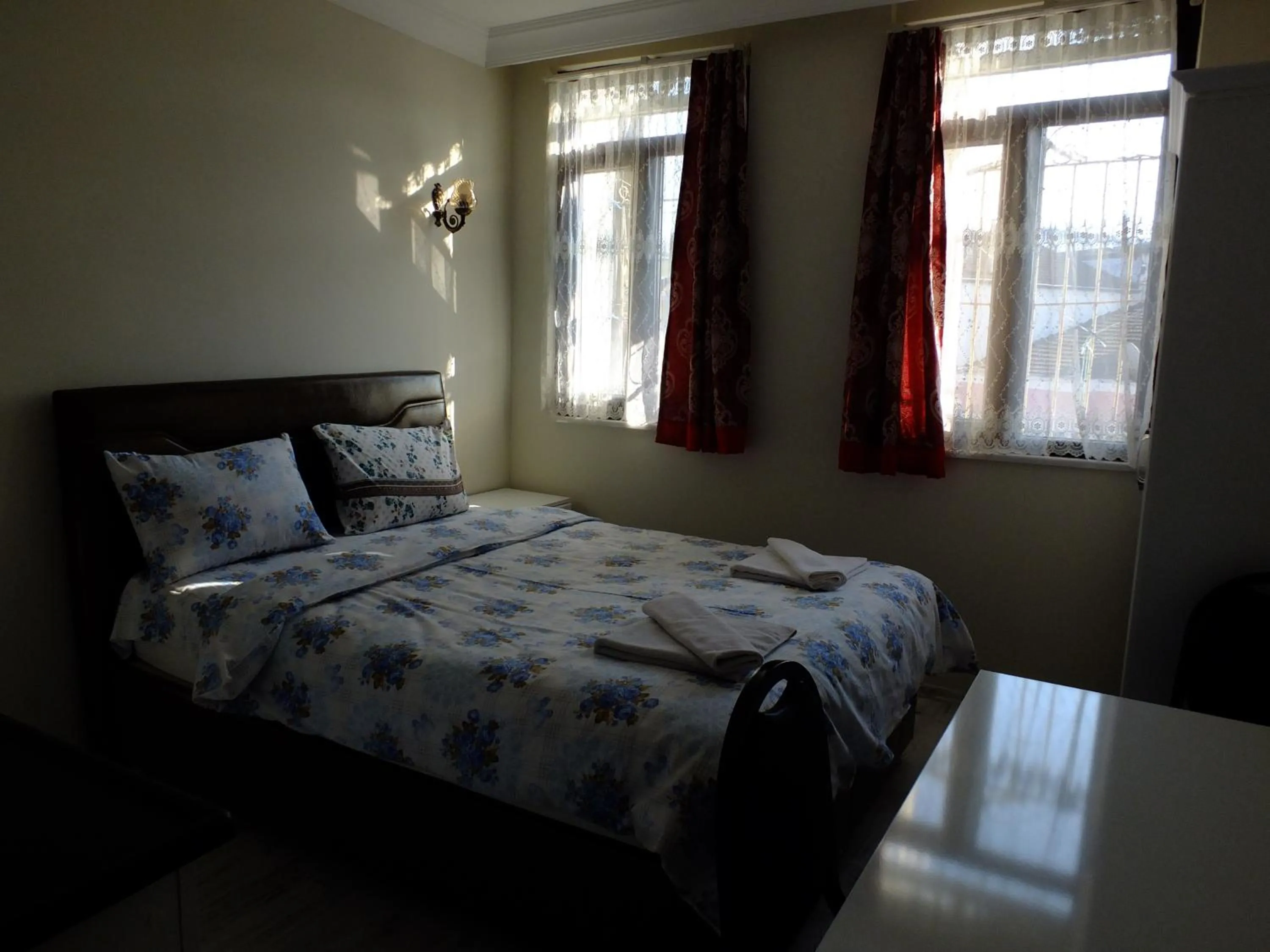Bed in Old City Pansiyon