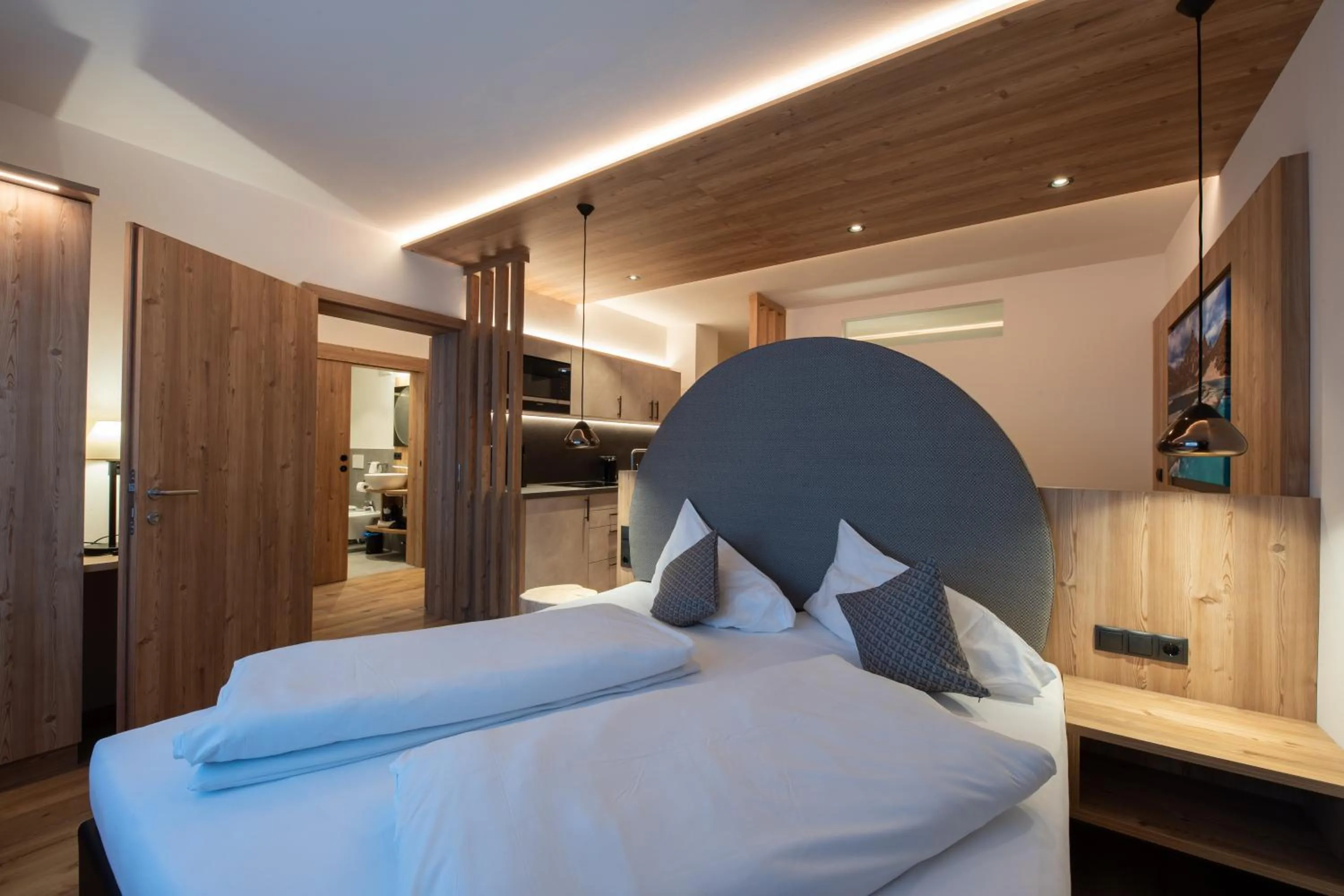 Bed in Hotel Mondschein