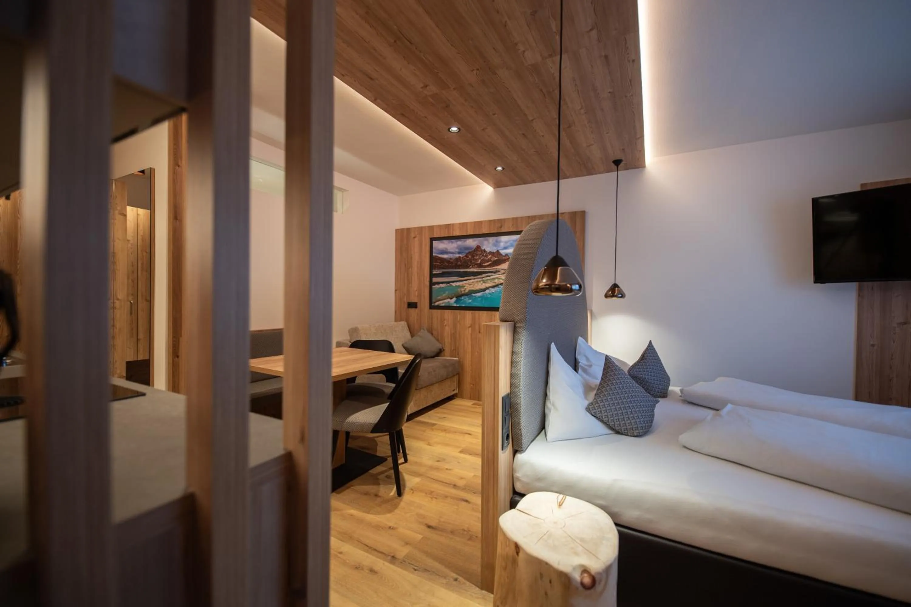 Bed in Hotel Mondschein